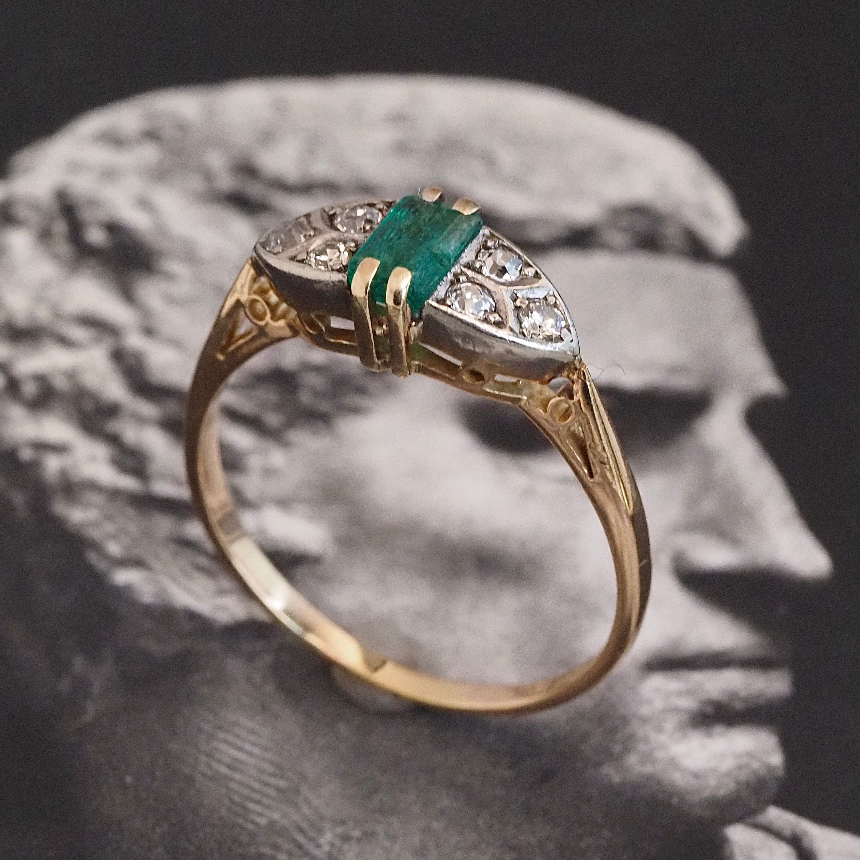 Antique English Emerald & Diamond 18k Gold Ring
