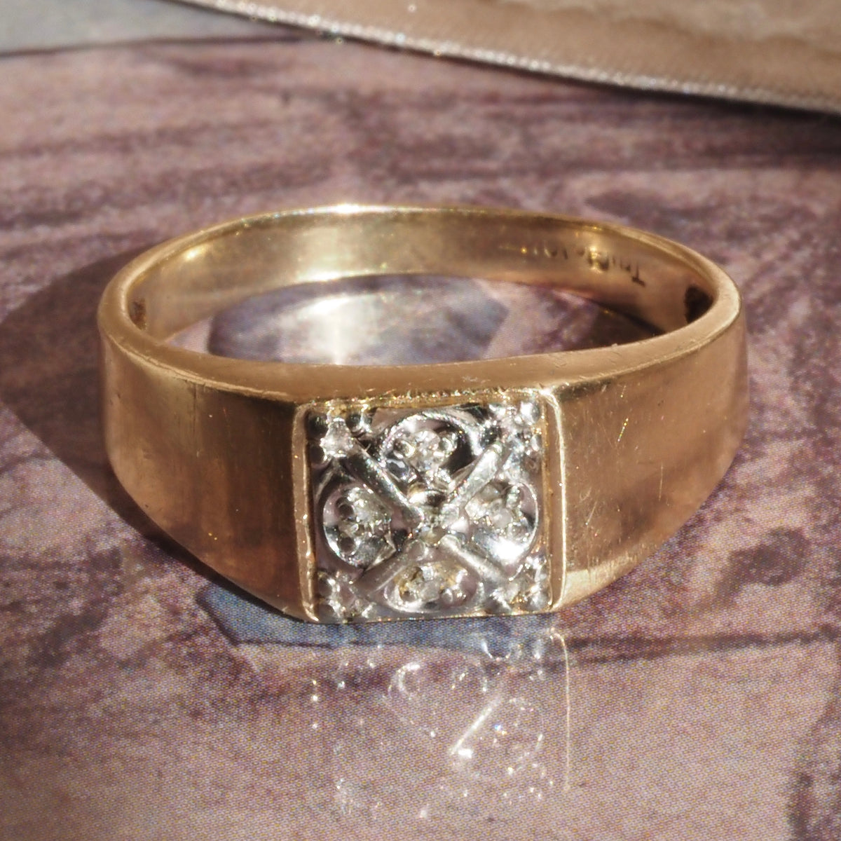 Vintage Floral Domed Diamond 10k Gold Ring