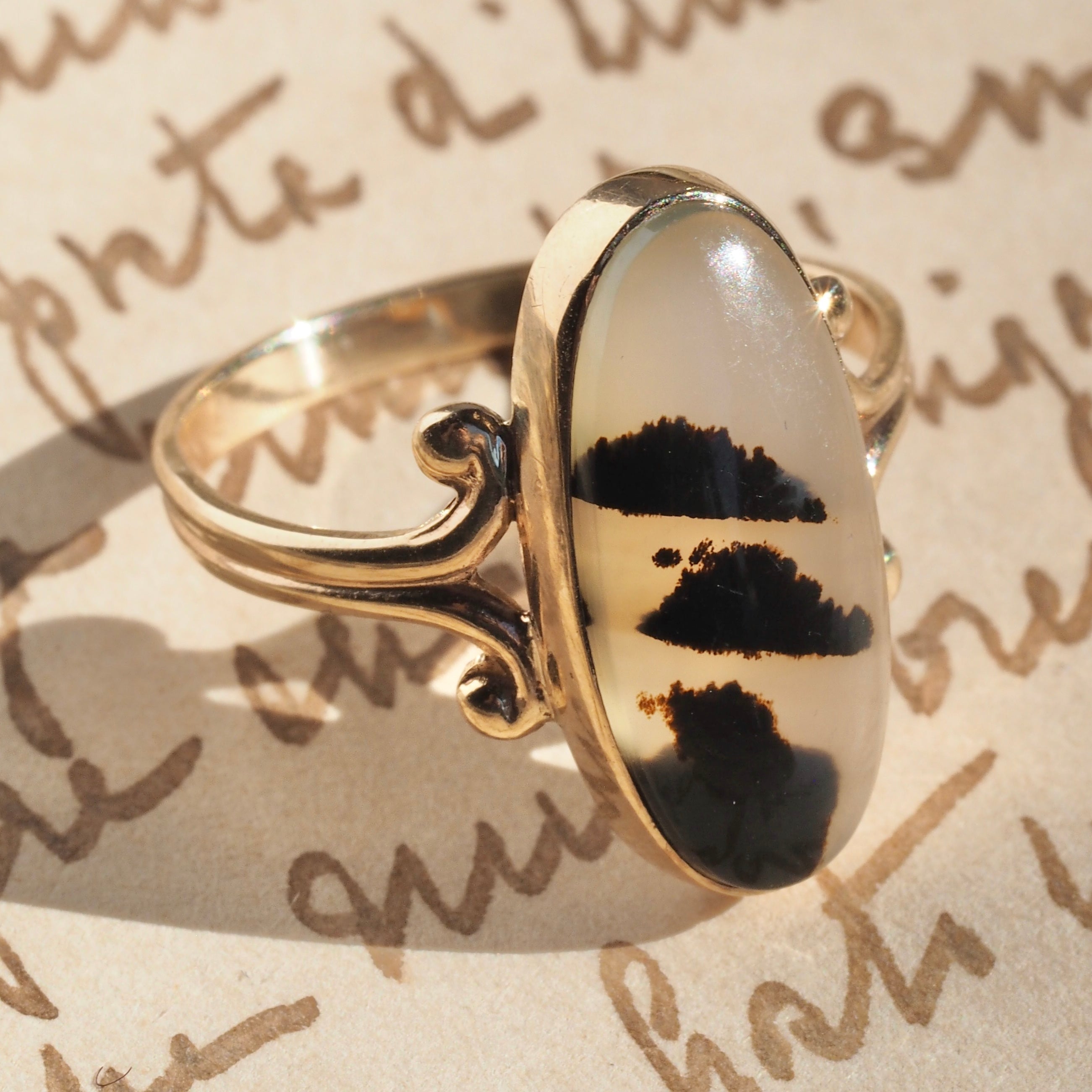 Antique 10k Gold Picture Agate Ring