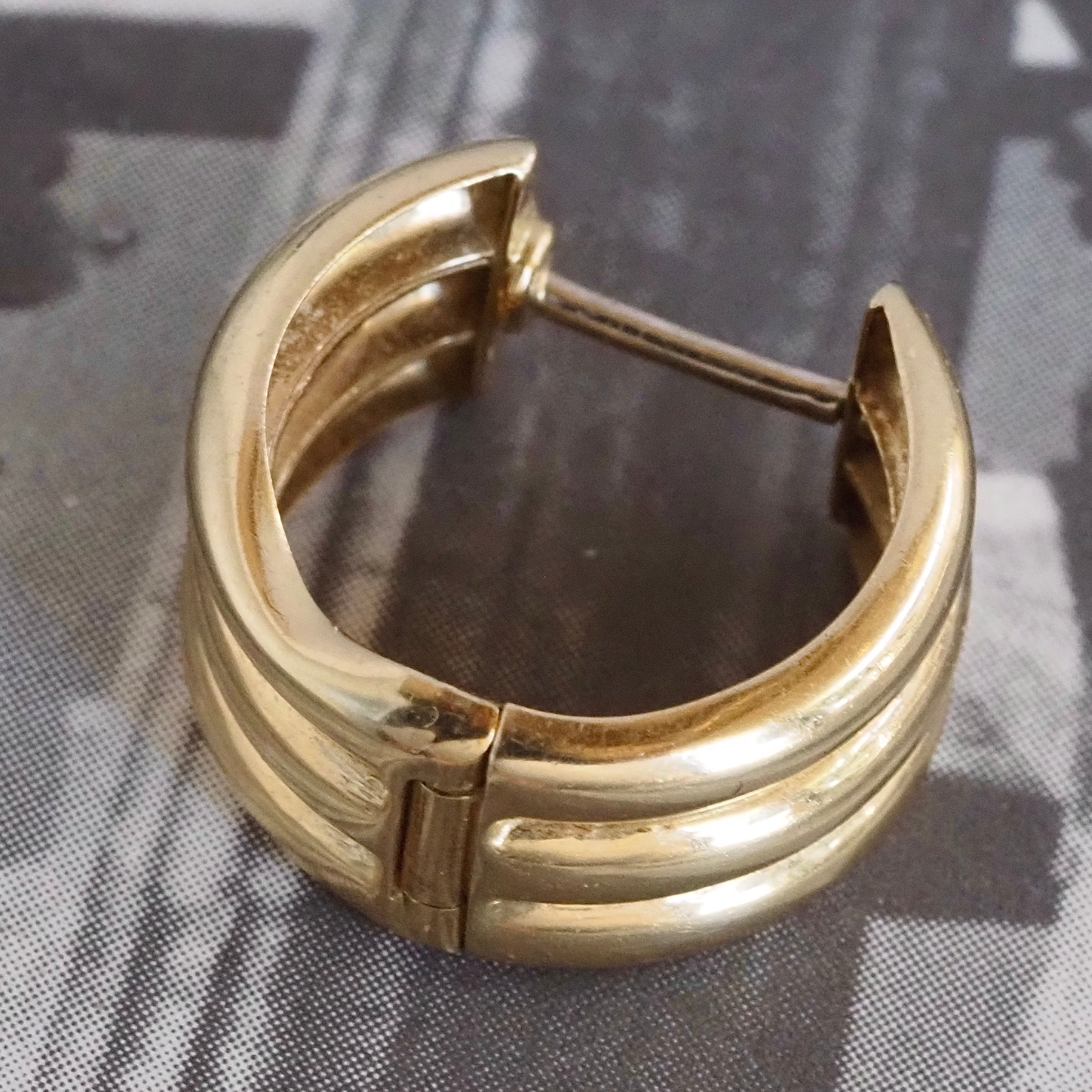 Vintage Triple Ridge Hinged Huggie 14k Gold Hoops