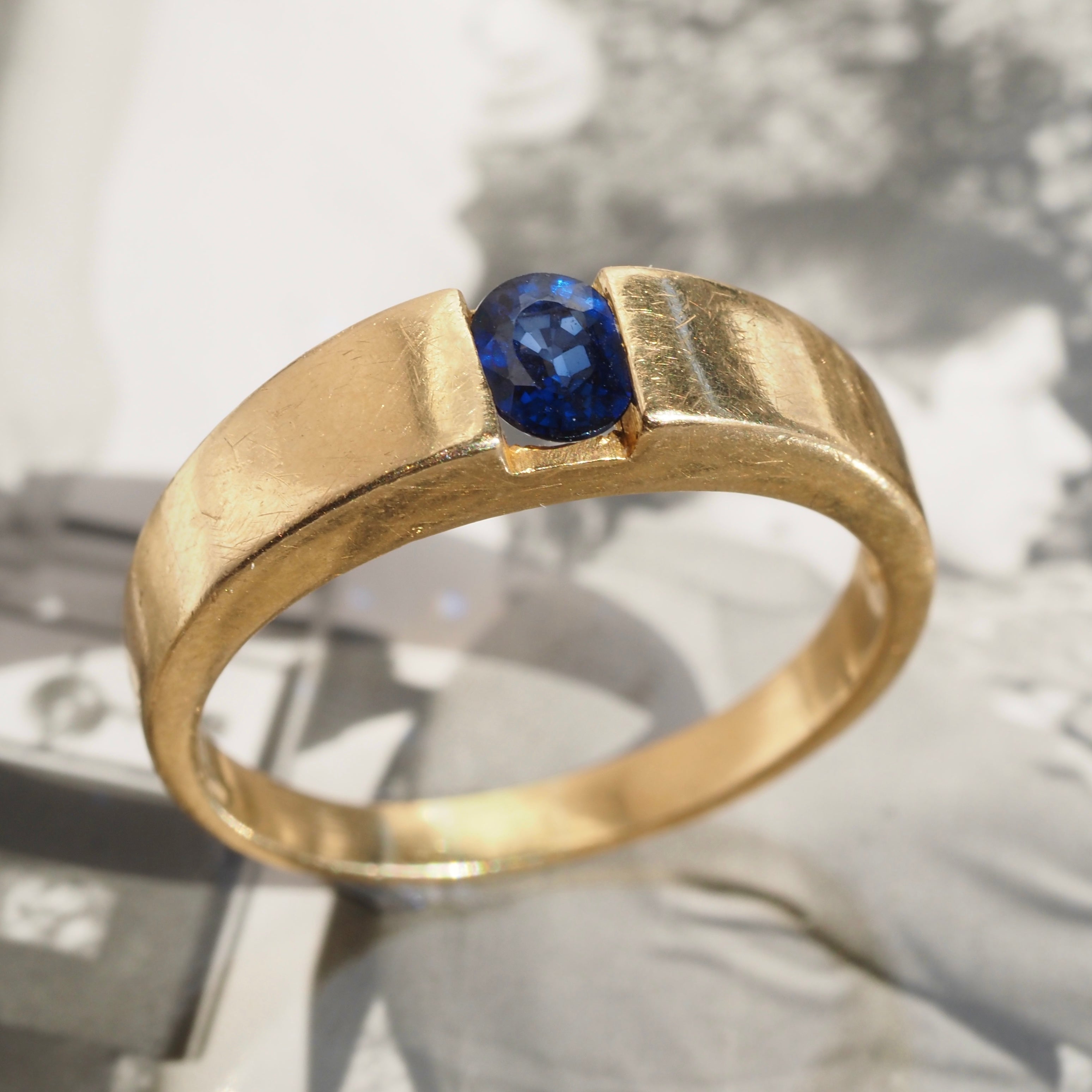 Vintage 18k Gold Natural Sapphire Band