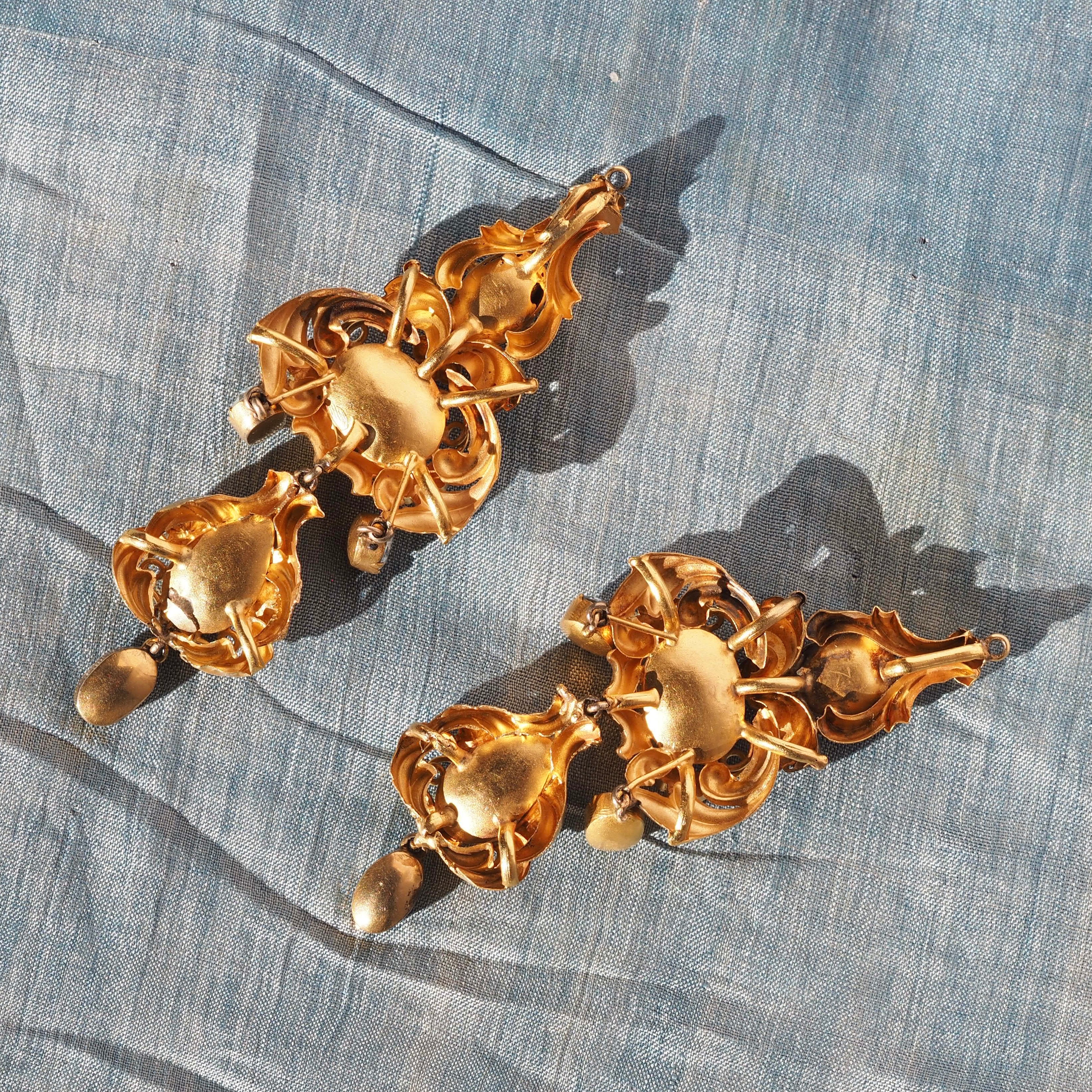 Antique Georgian Regency Style Aquamarine and Topaz Demi-Parure Suite of Gold Earrings and Pendant/Brooch