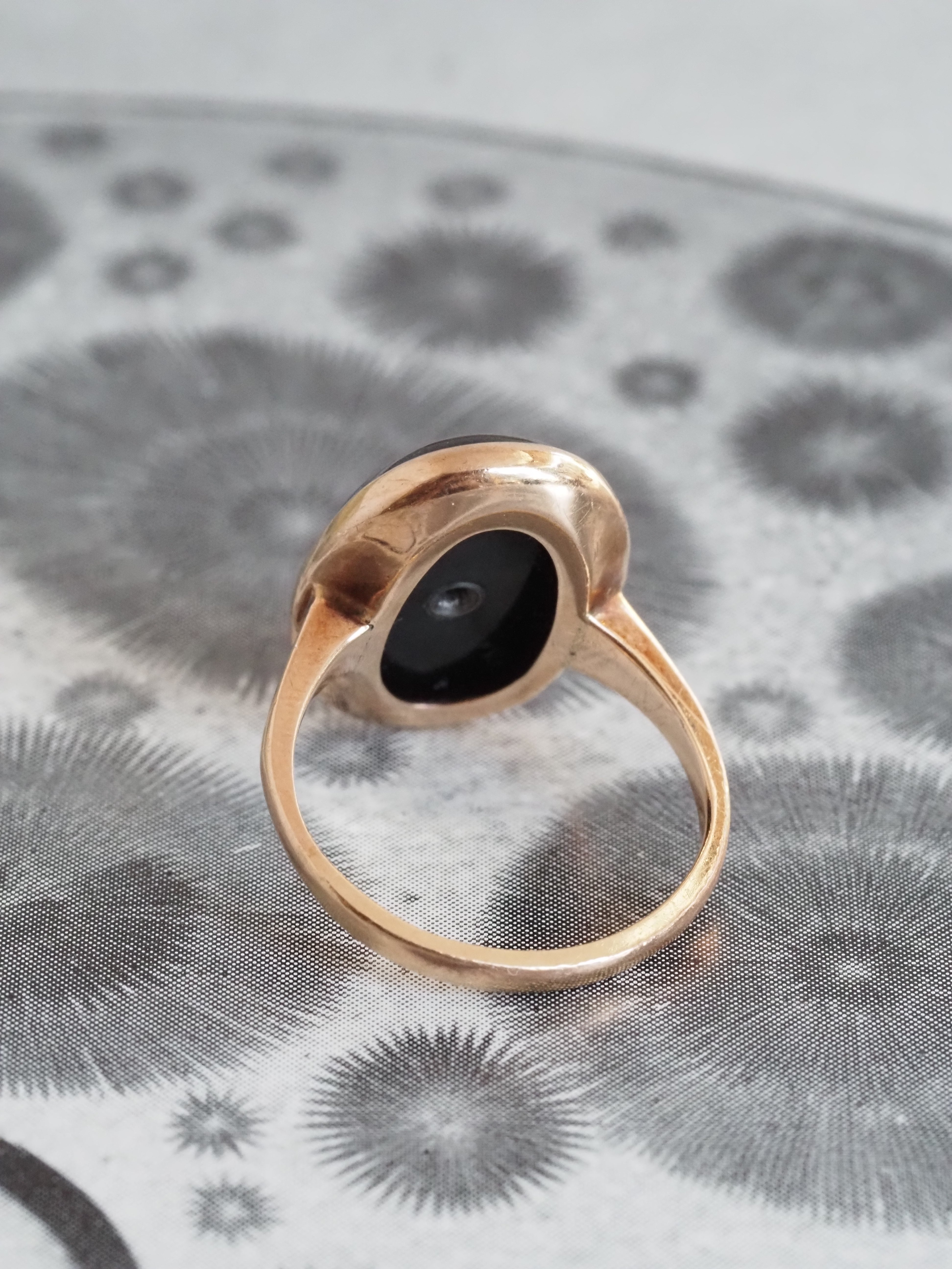 Vintage Late Deco 14k Gold Onyx Diamond Ring