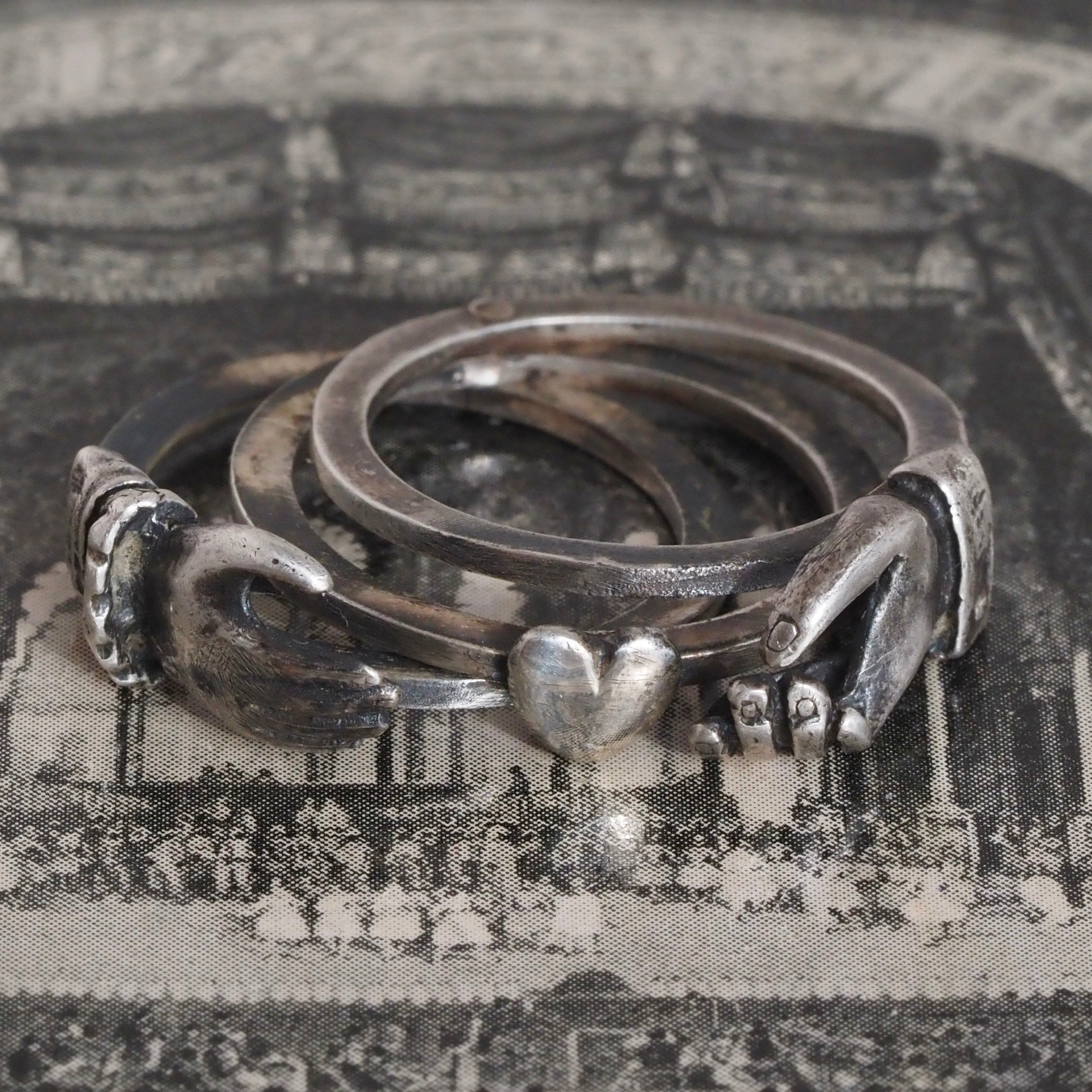 Antique Sterling Silver Fede Ring