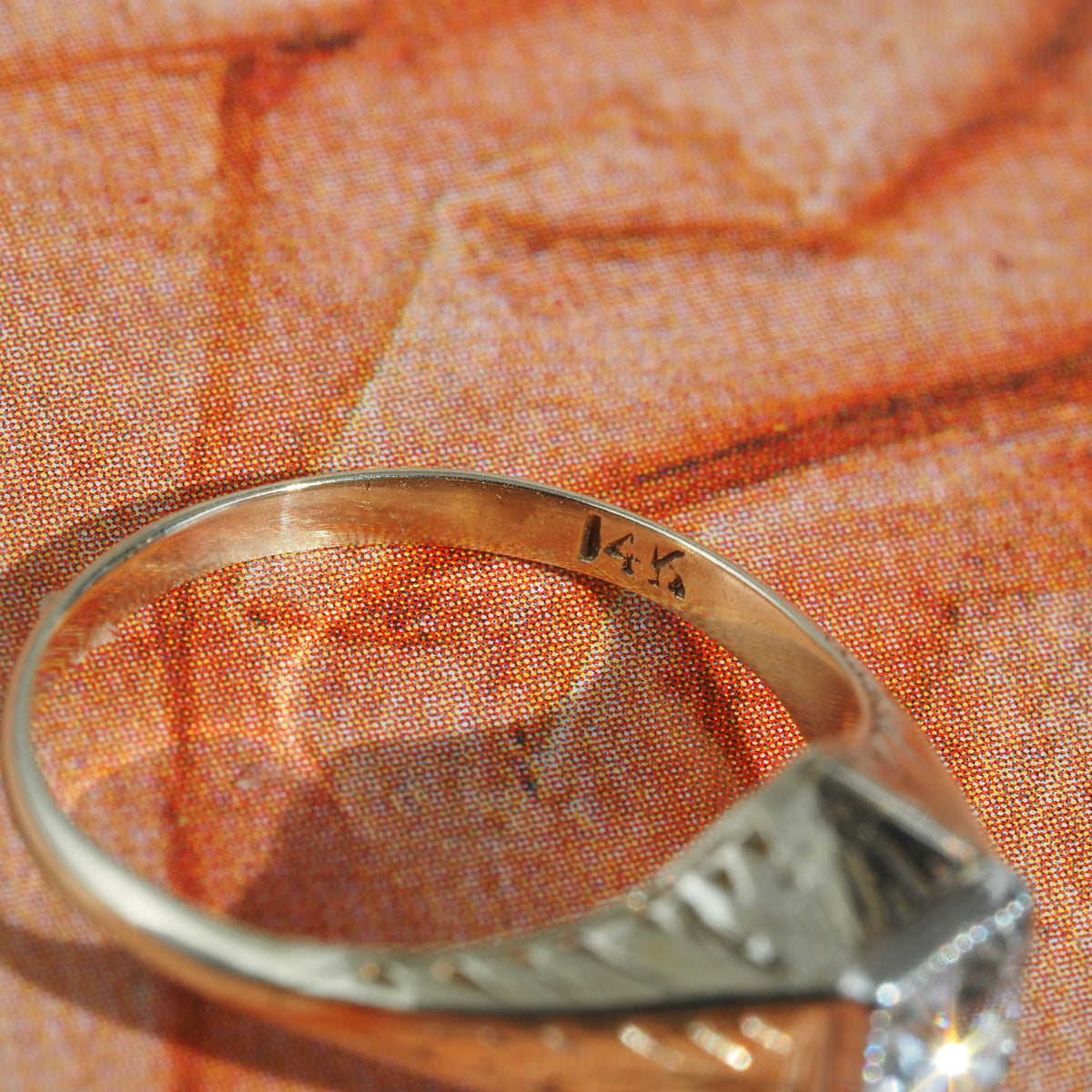Antique Art Deco Diamond 14k Gold Solitaire Engagement Ring