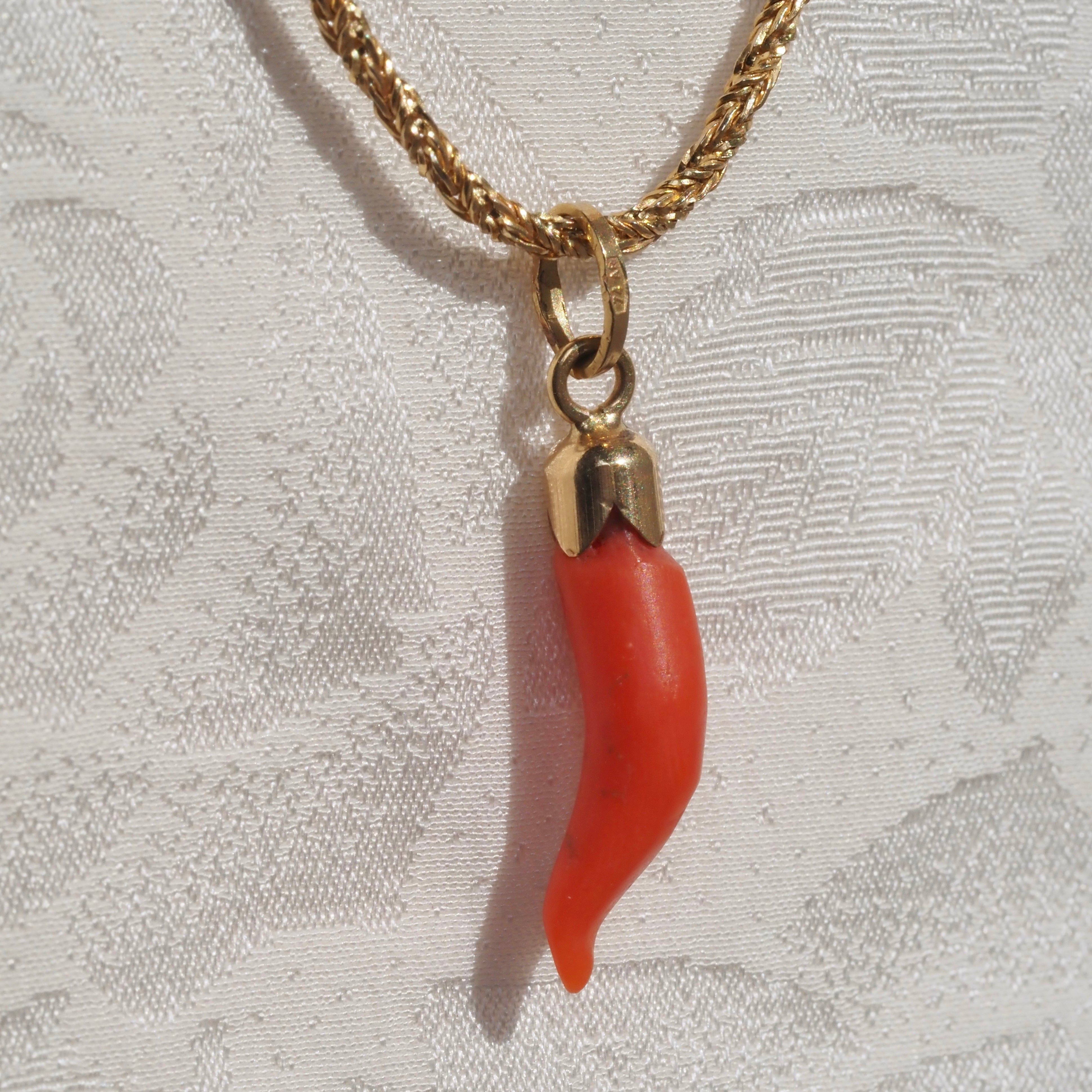 Antique Victorian 18k Gold Coral Cornicello Good Luck Charm