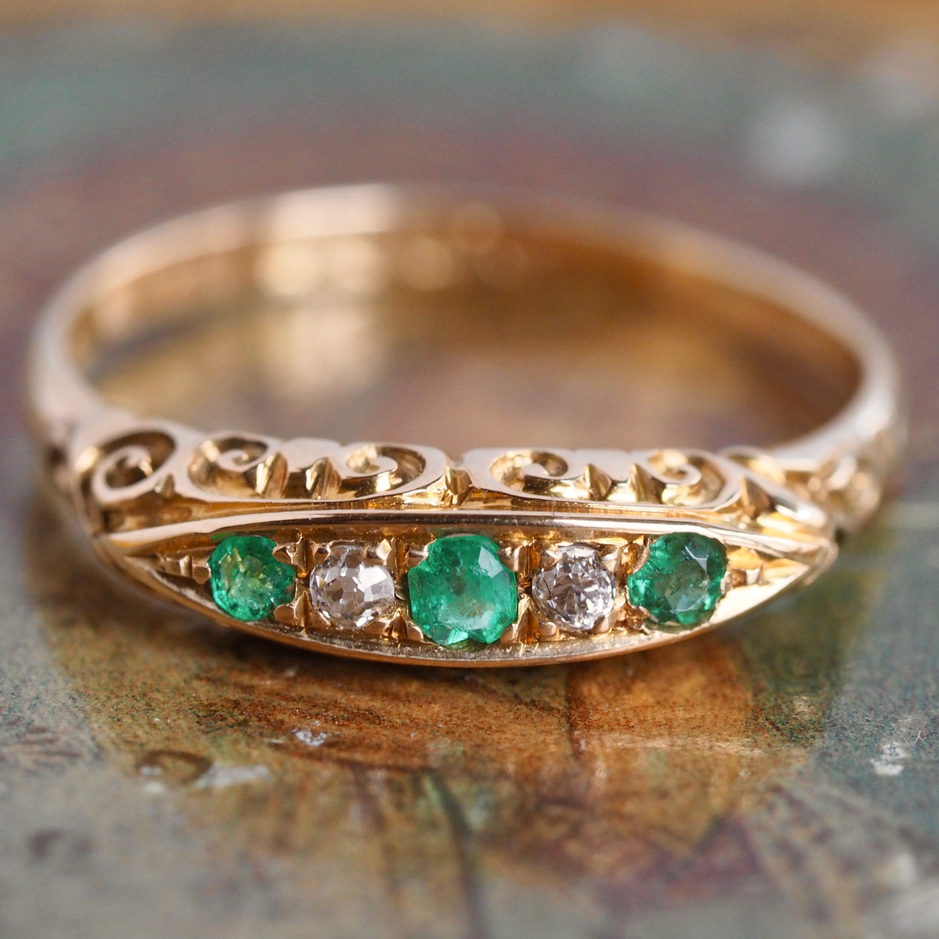 Antique Edwardian 18k Gold Emerald and Old Mine Cut Diamond Ring