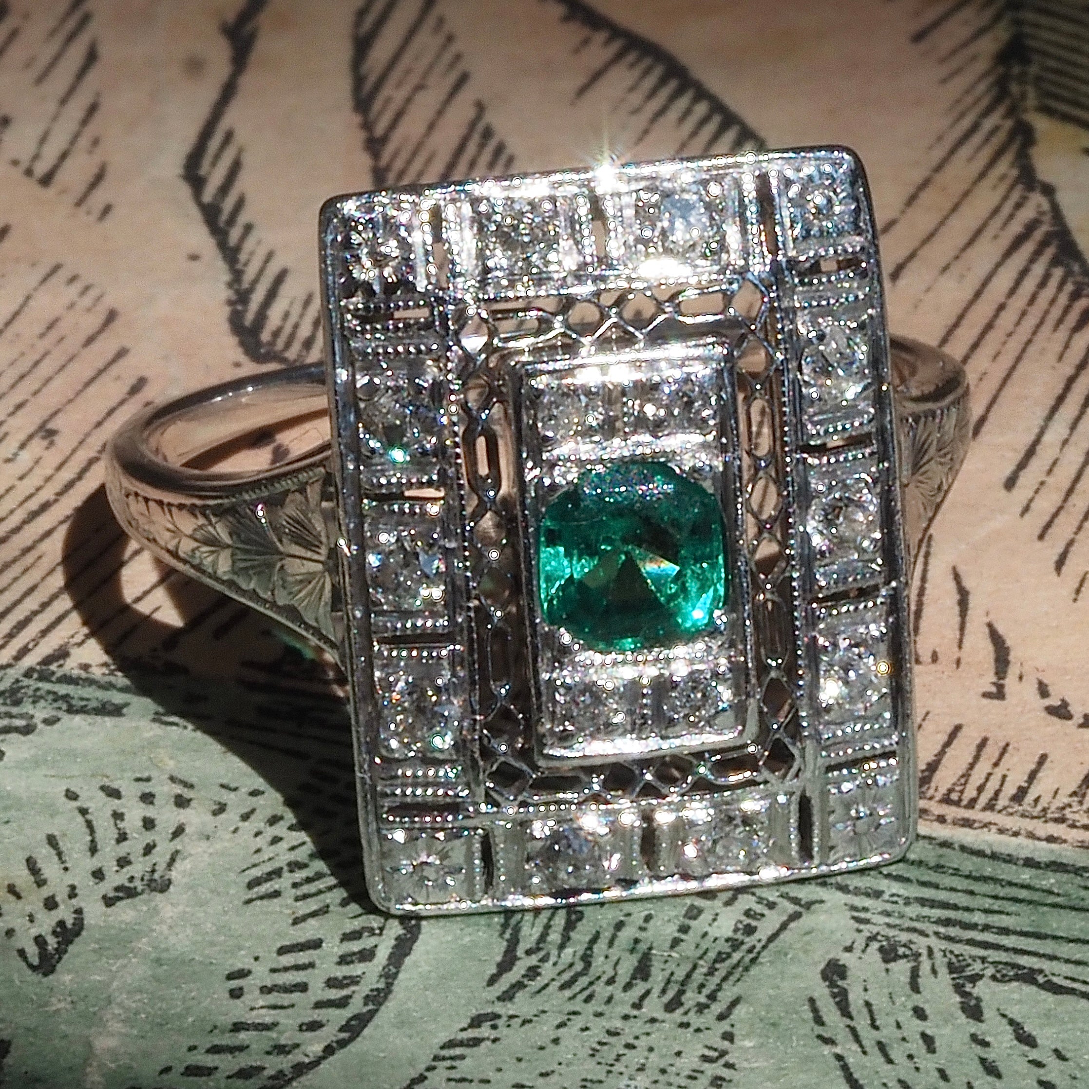 Antique Art Deco Emerald and Diamond 14K White Gold Ring