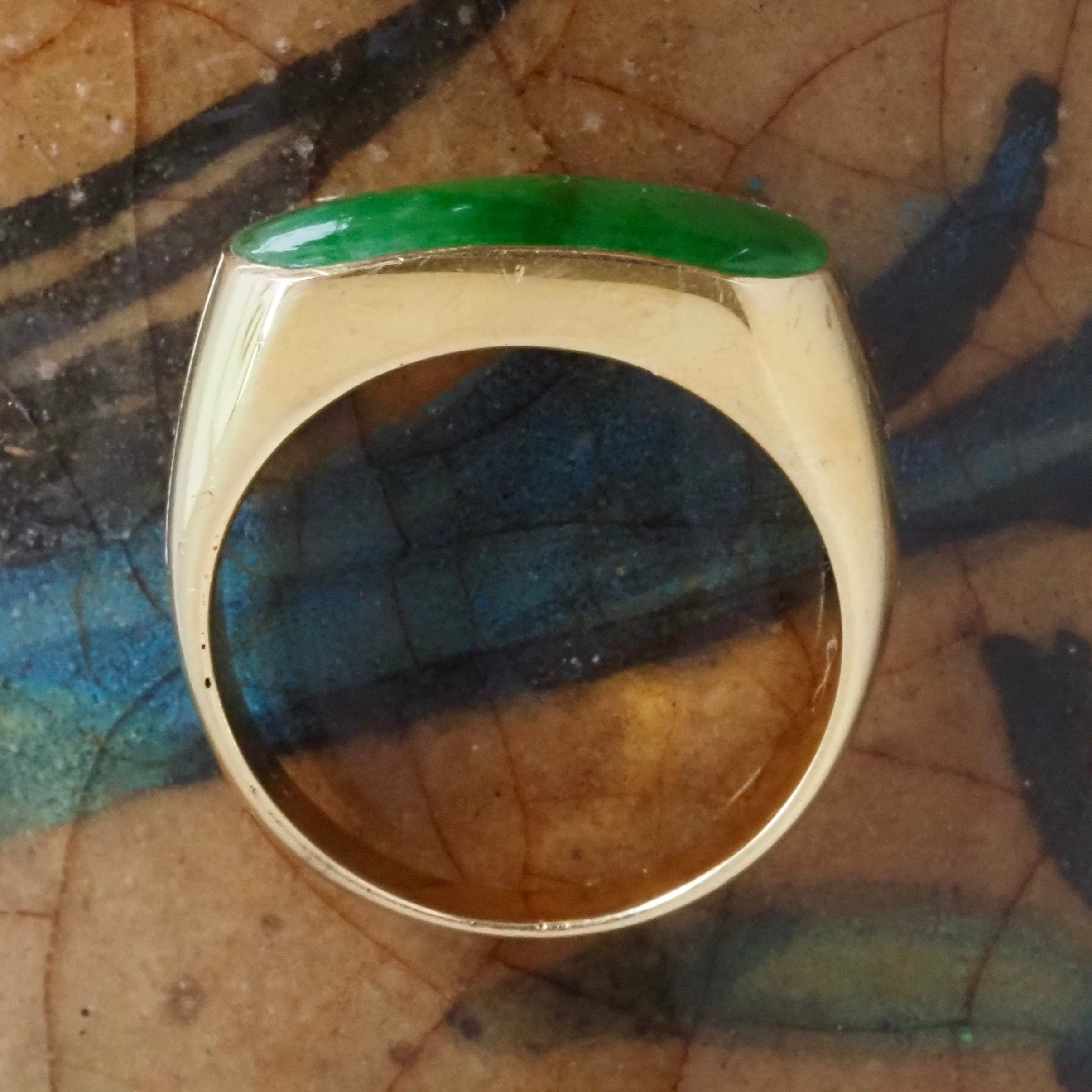 Vintage Jade 18k Gold Saddle Ring