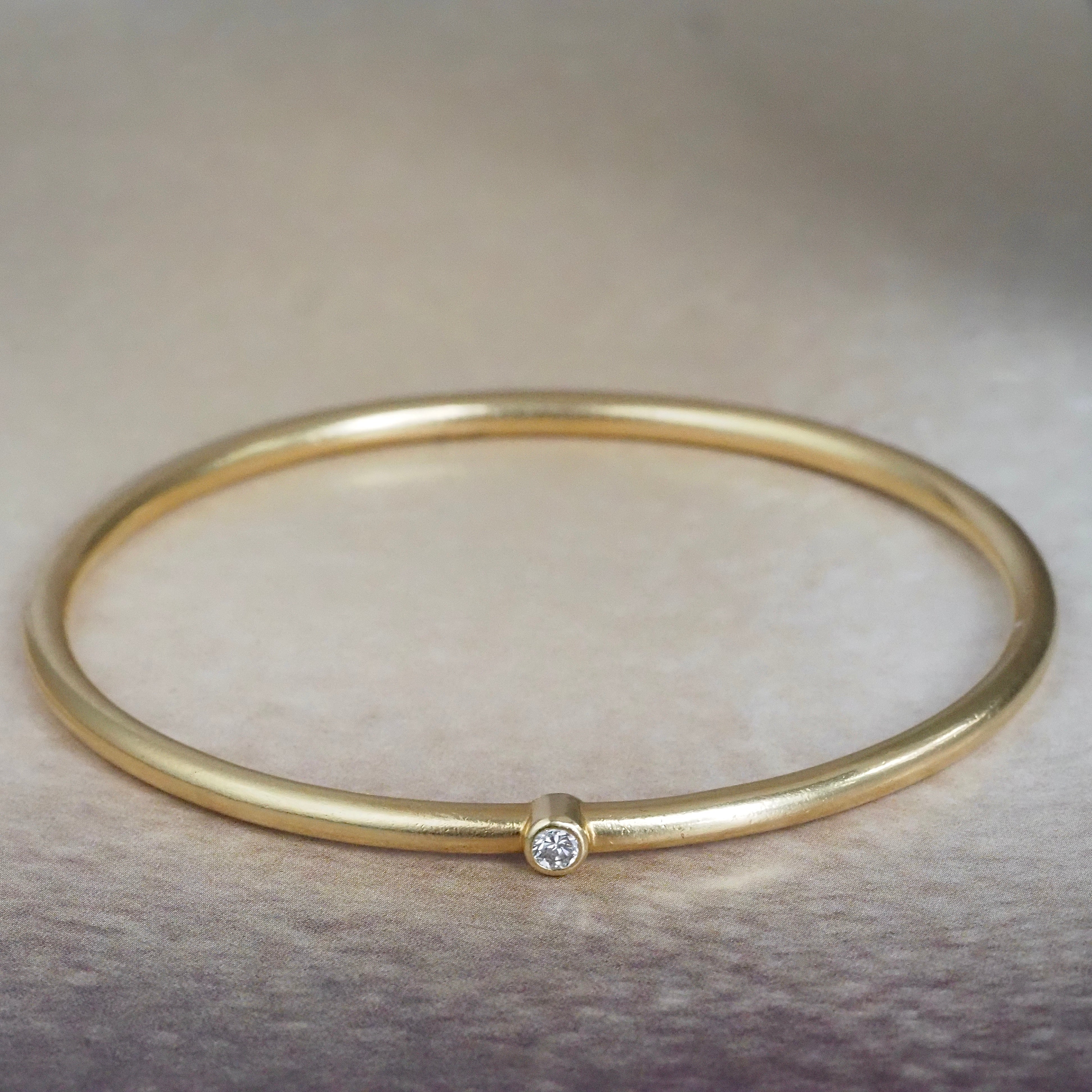 Solid 18k Gold Diamond Bangle Bracelet