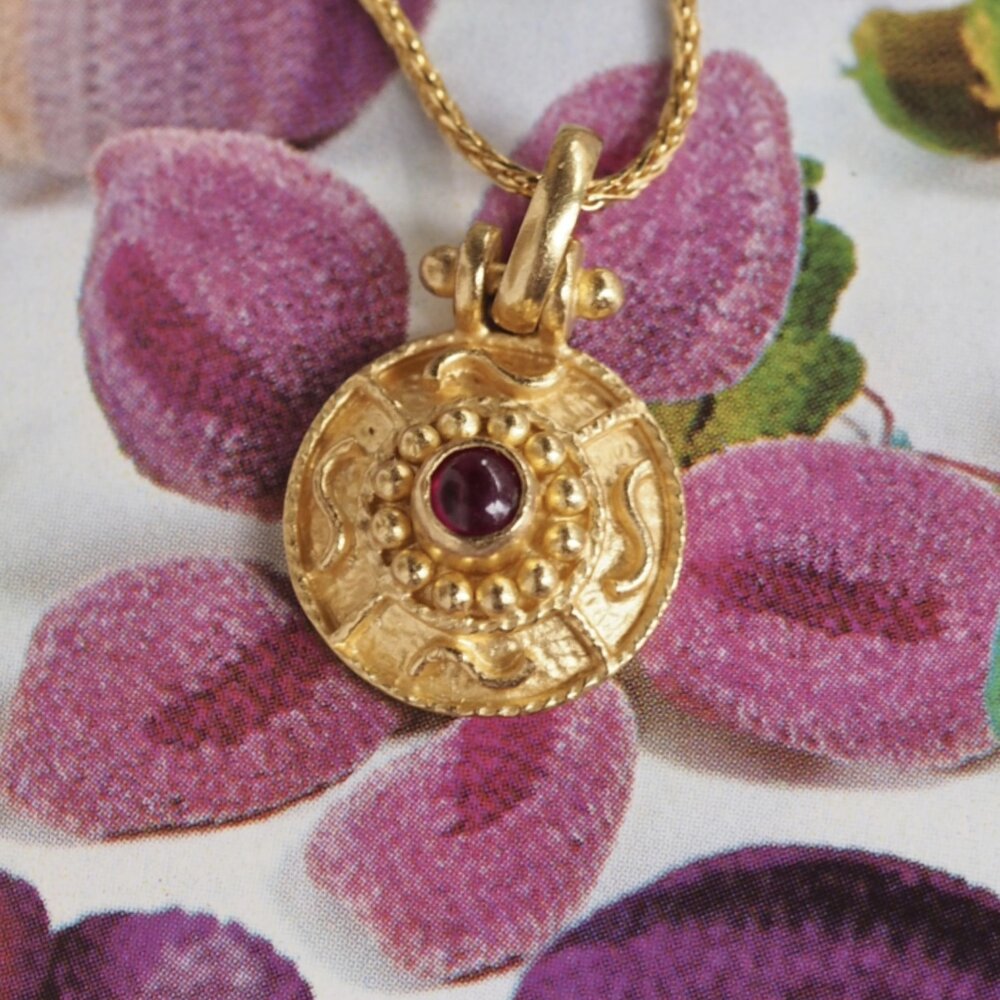 Vintage Italian 18k Gold Etruscan Style Ruby Pendant