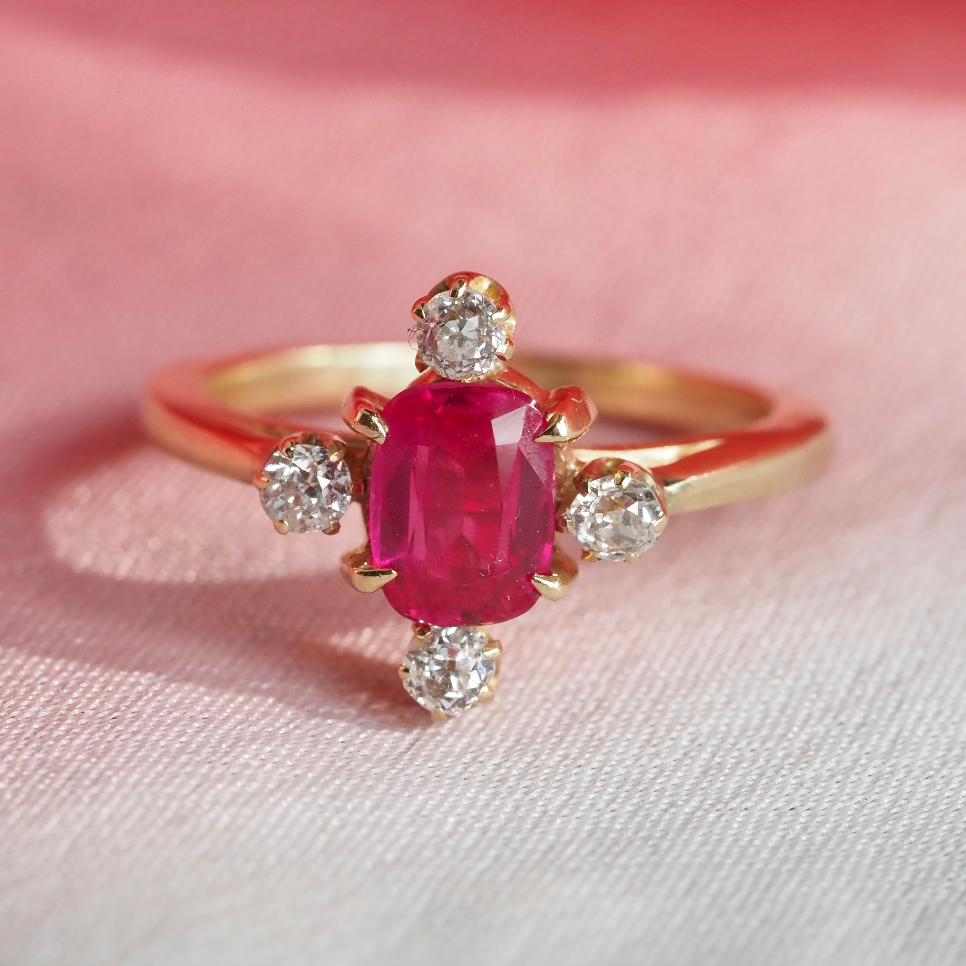 Vintage 1940's Ruby Diamond 14k Gold Ring