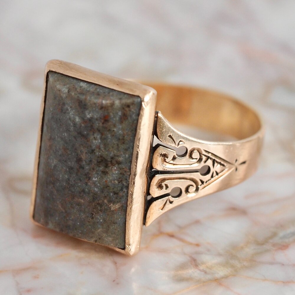 Antique Victorian 14k Barrel Cut Granite Ring