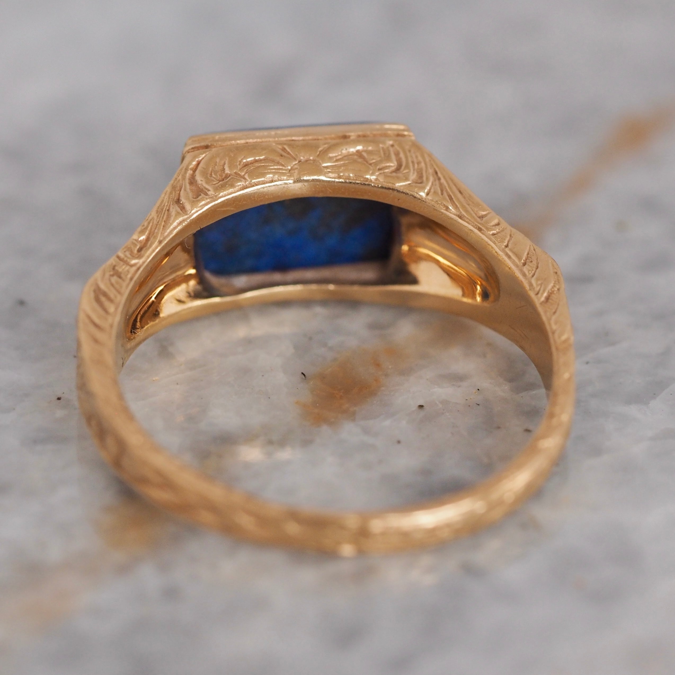 Vintage 14k Gold Lapis Ring