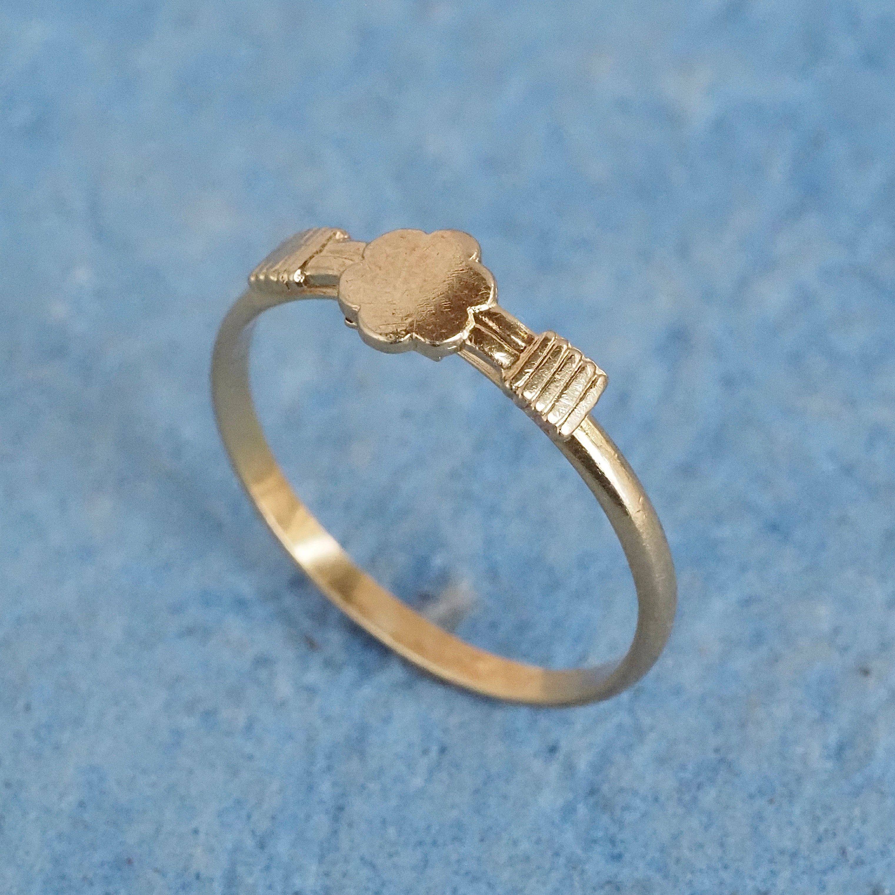 Vintage Italian 18k Gold Buttercup Ring