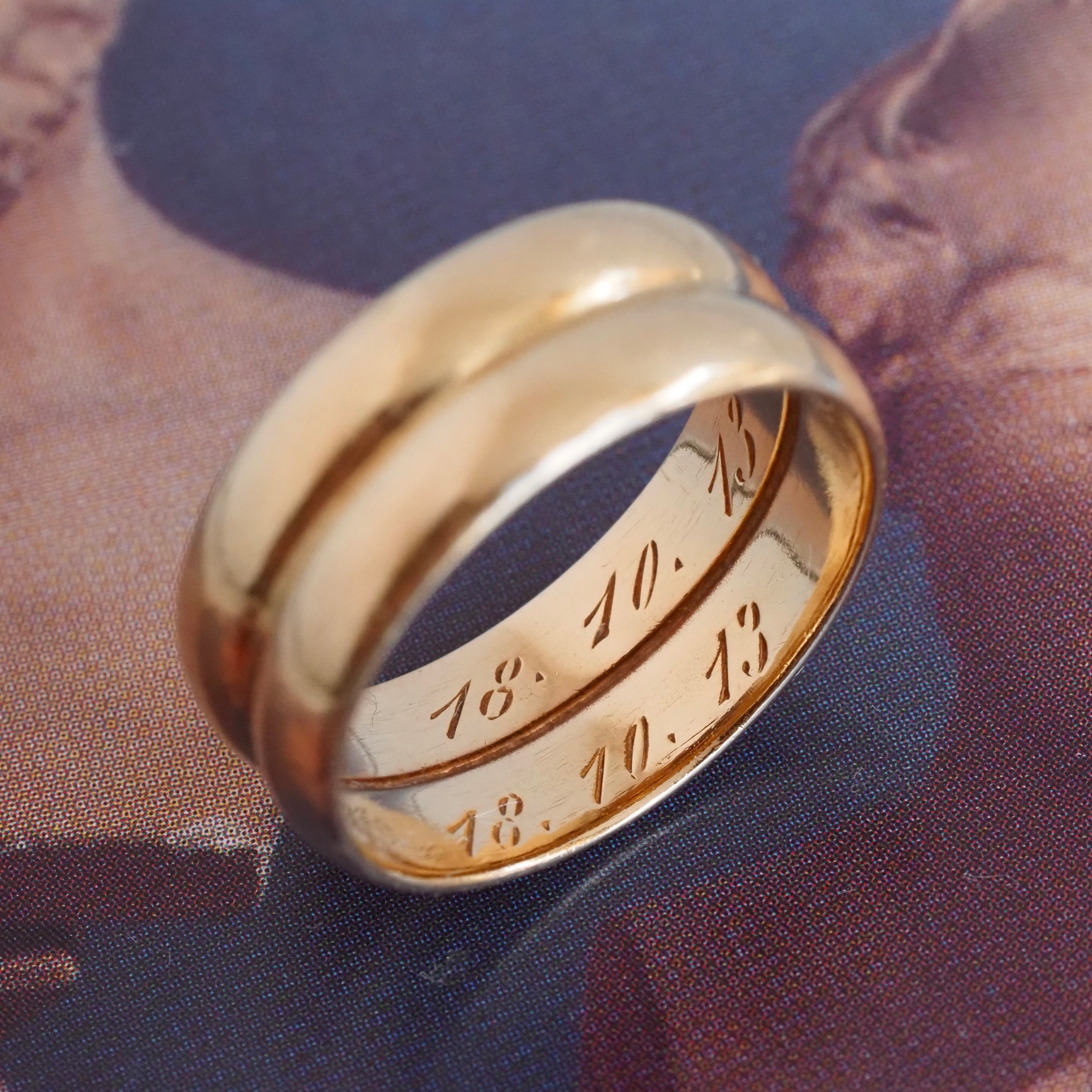Antique c. 1913 18k Gold Double Stacked Wedding Band