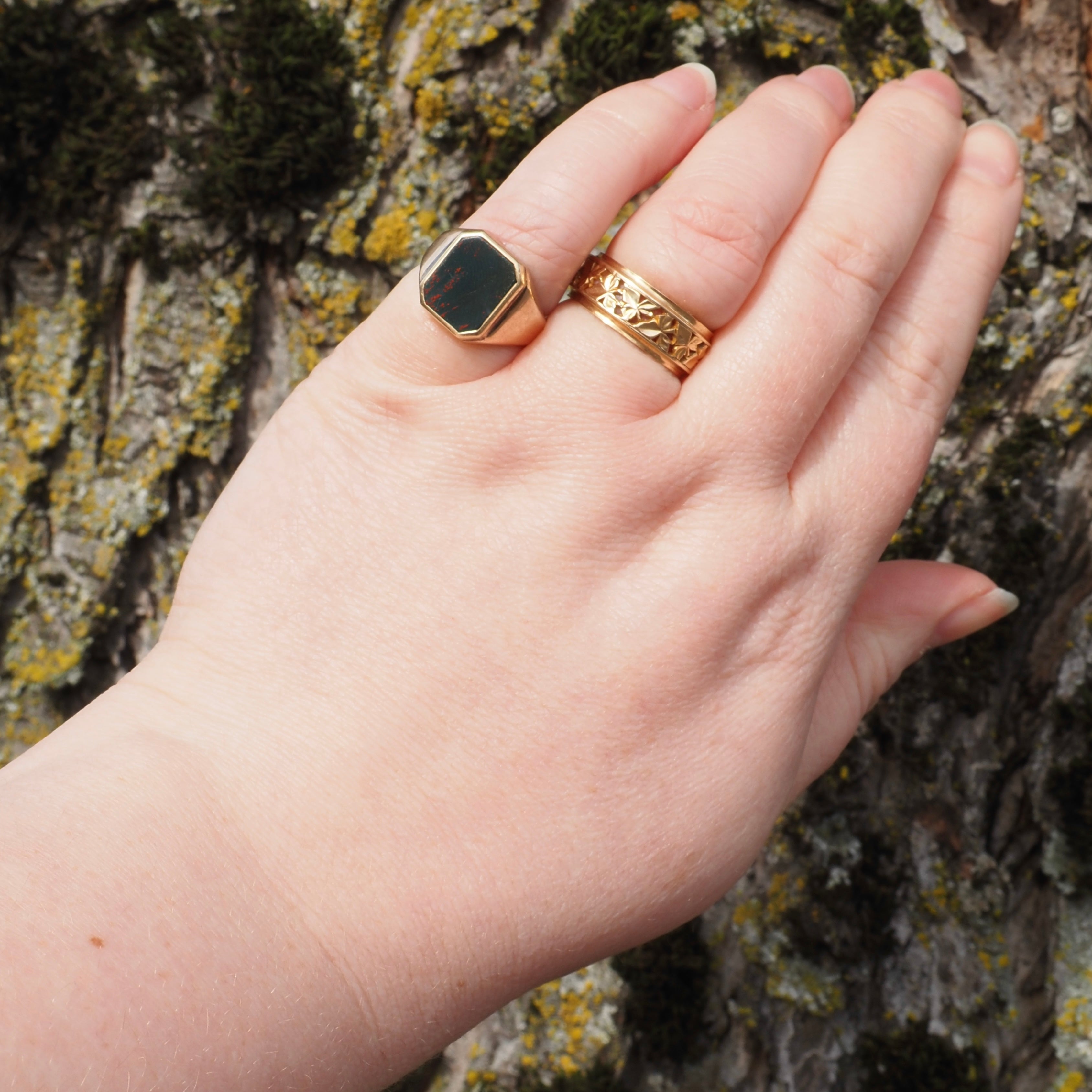 Antique Bloodstone Signet 10k Gold Ring