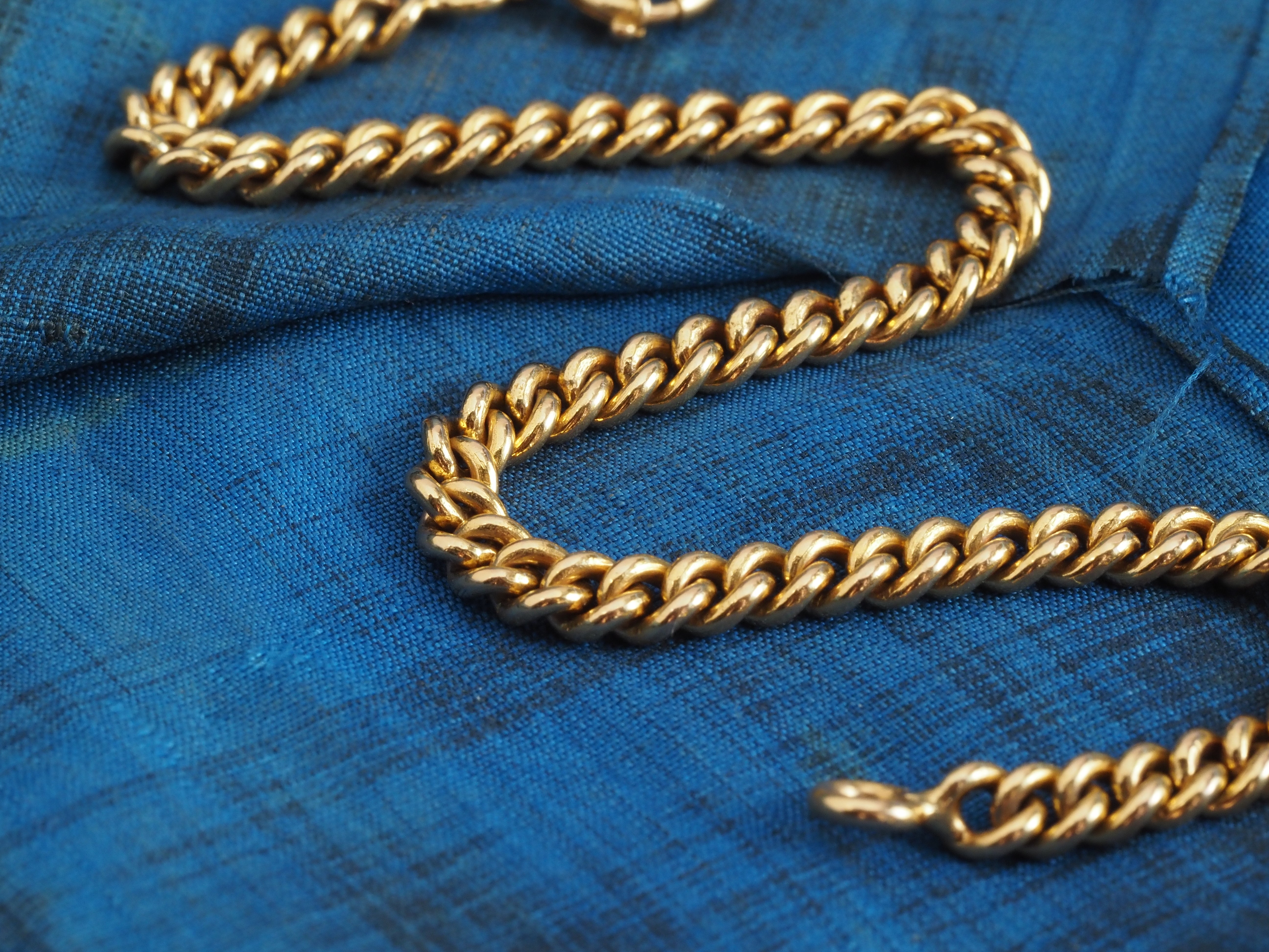 Vintage Portuguese Solid Curb Chain 19k Gold Bracelet