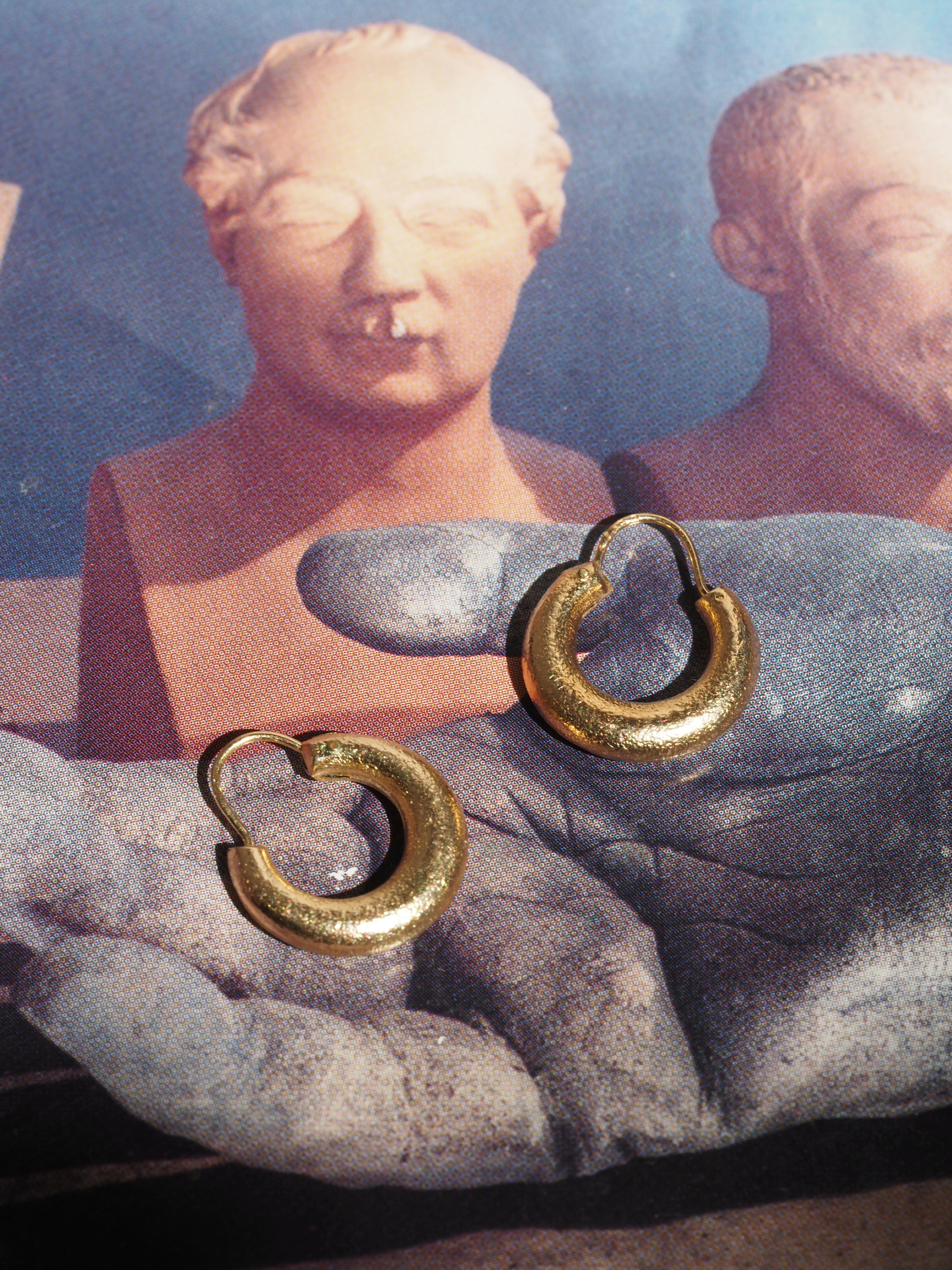 Vintage 18k Gold Textured Hoop Earrings