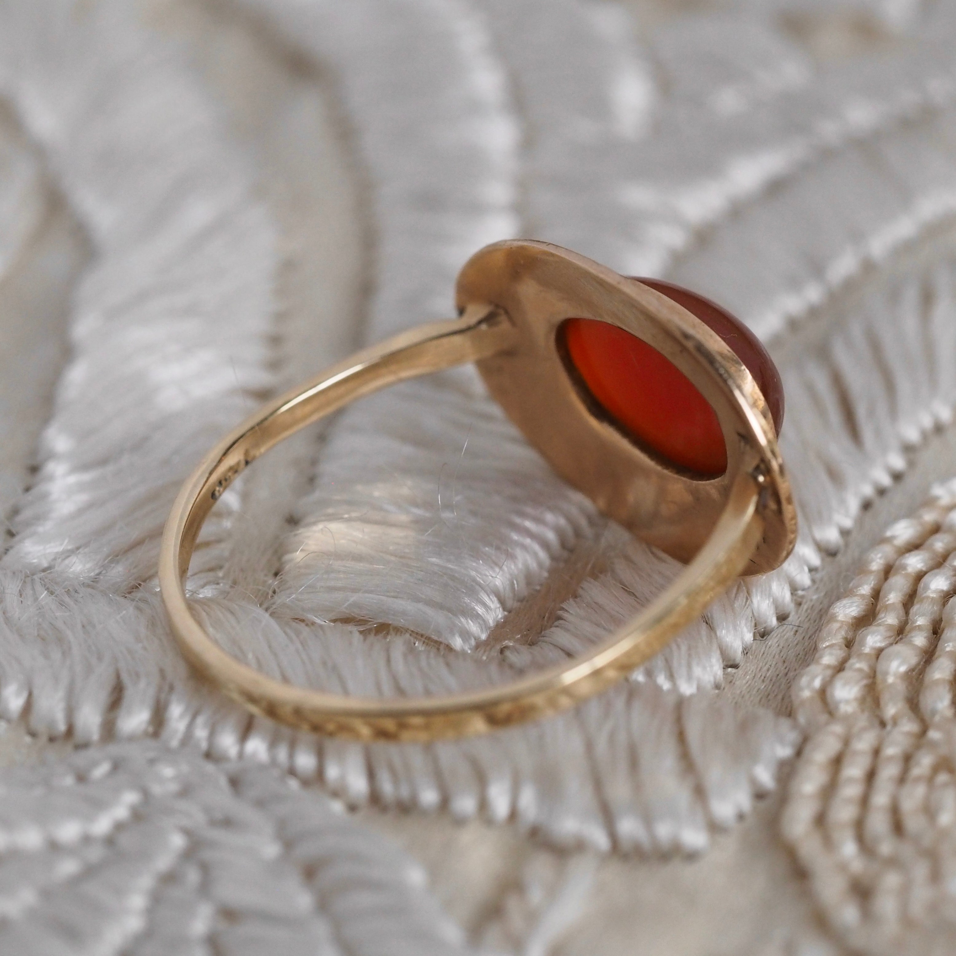 Antique Victorian 14k Gold Carnelian East West Ring