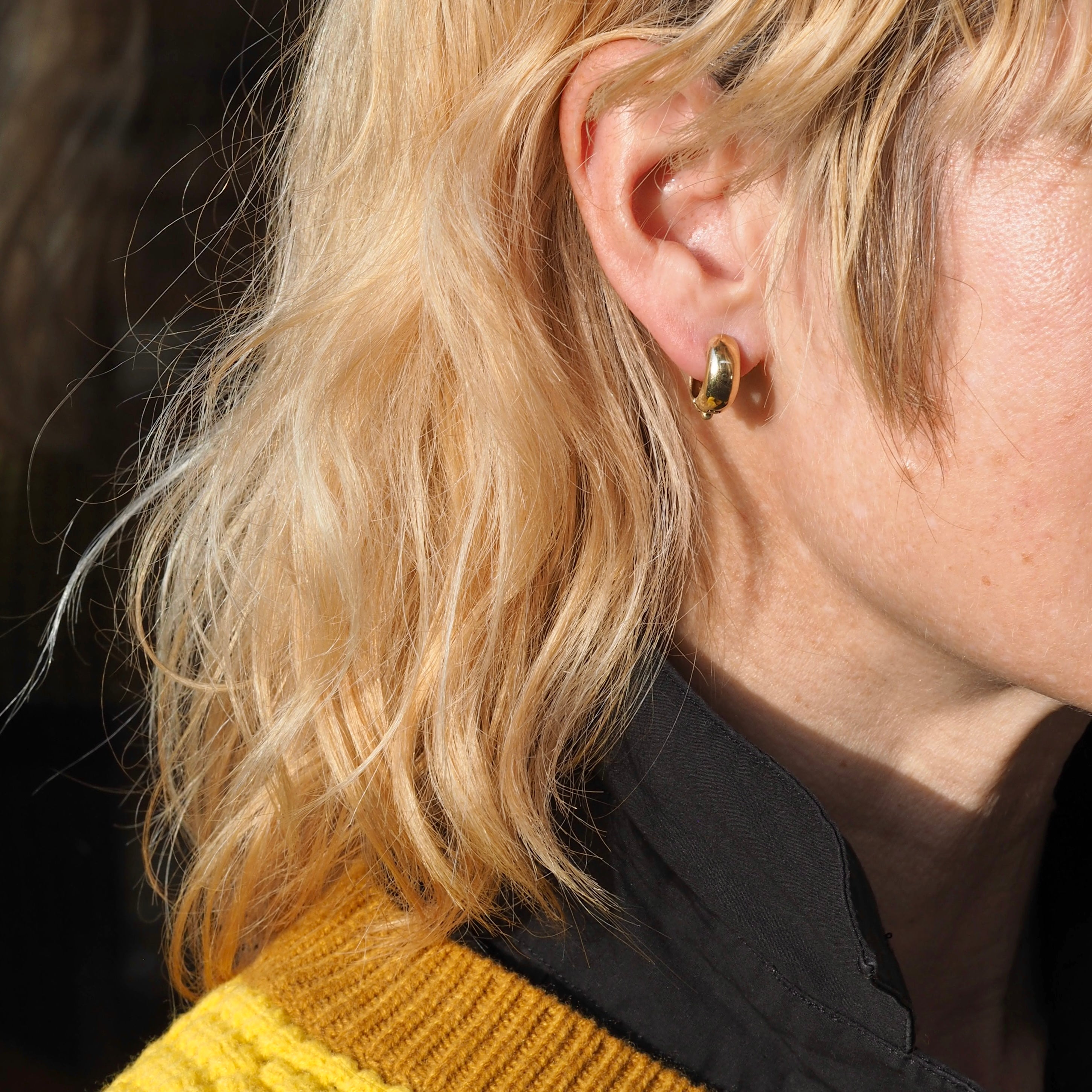 Vintage Etruscan Style 14k Gold Hinged Huggie Hoops