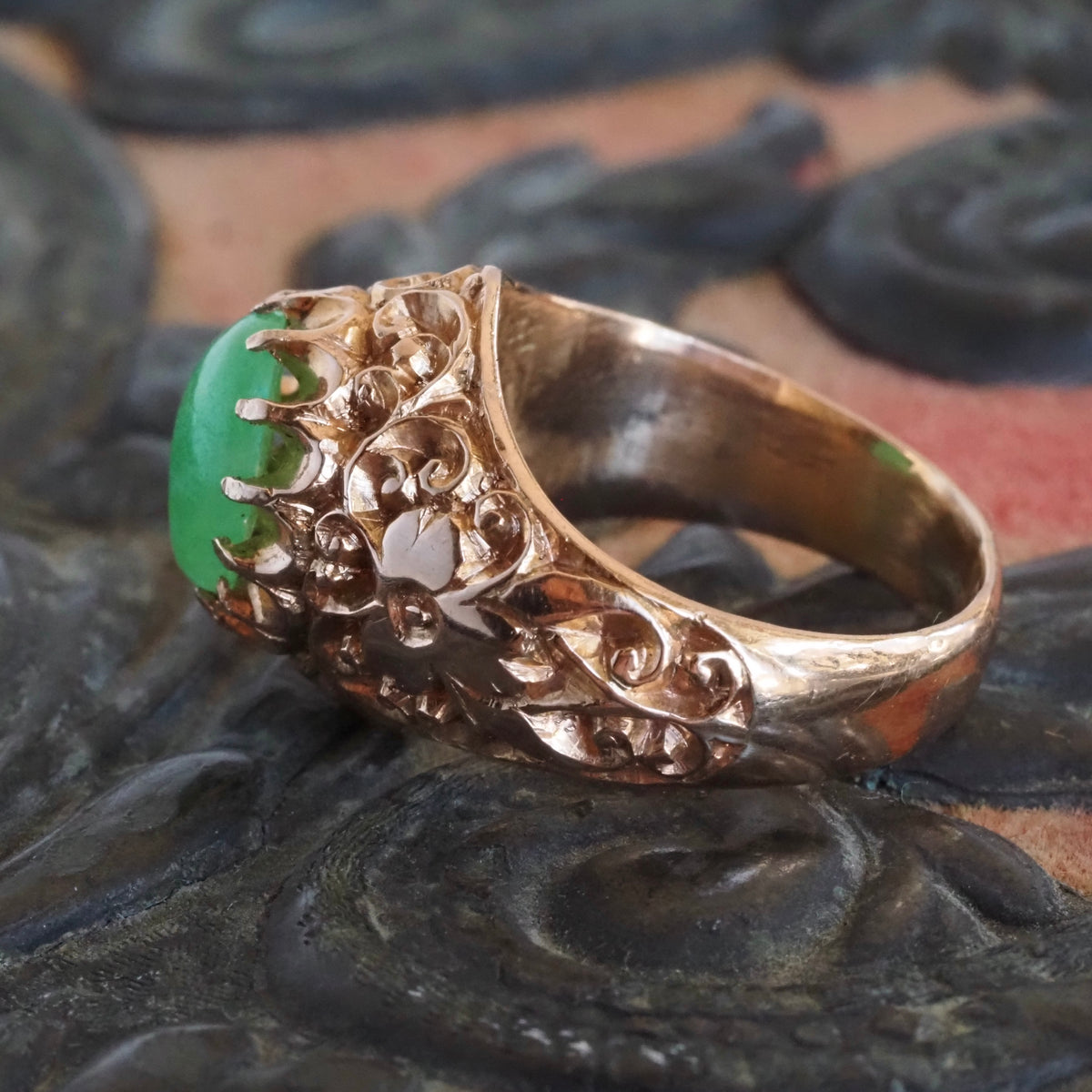Vintage Jadeite Hand Carved Floral 14k Gold Ring