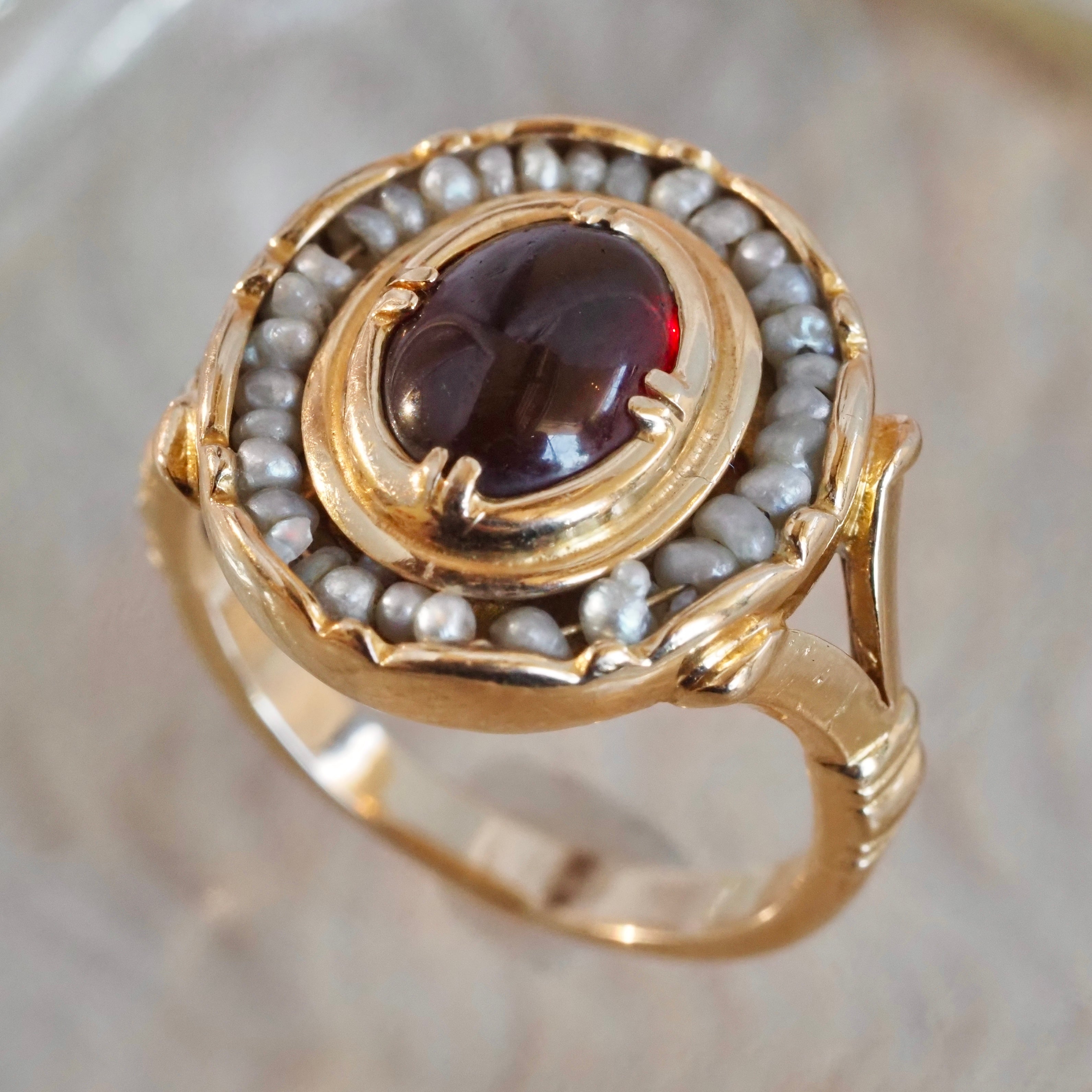 Vintage Metropolitan Museum of Art Reproduction 14k Gold Garnet and Seed Pearl Ring
