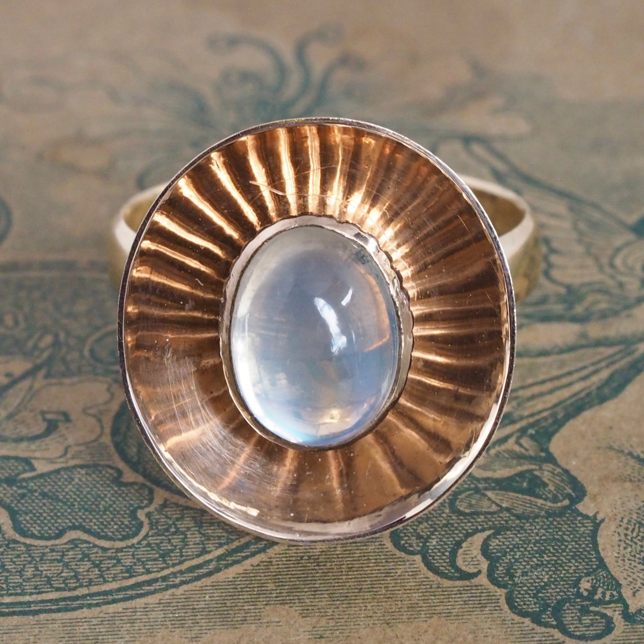 Midcentury Modern Mirrored 9k Gold Moonstone Ring