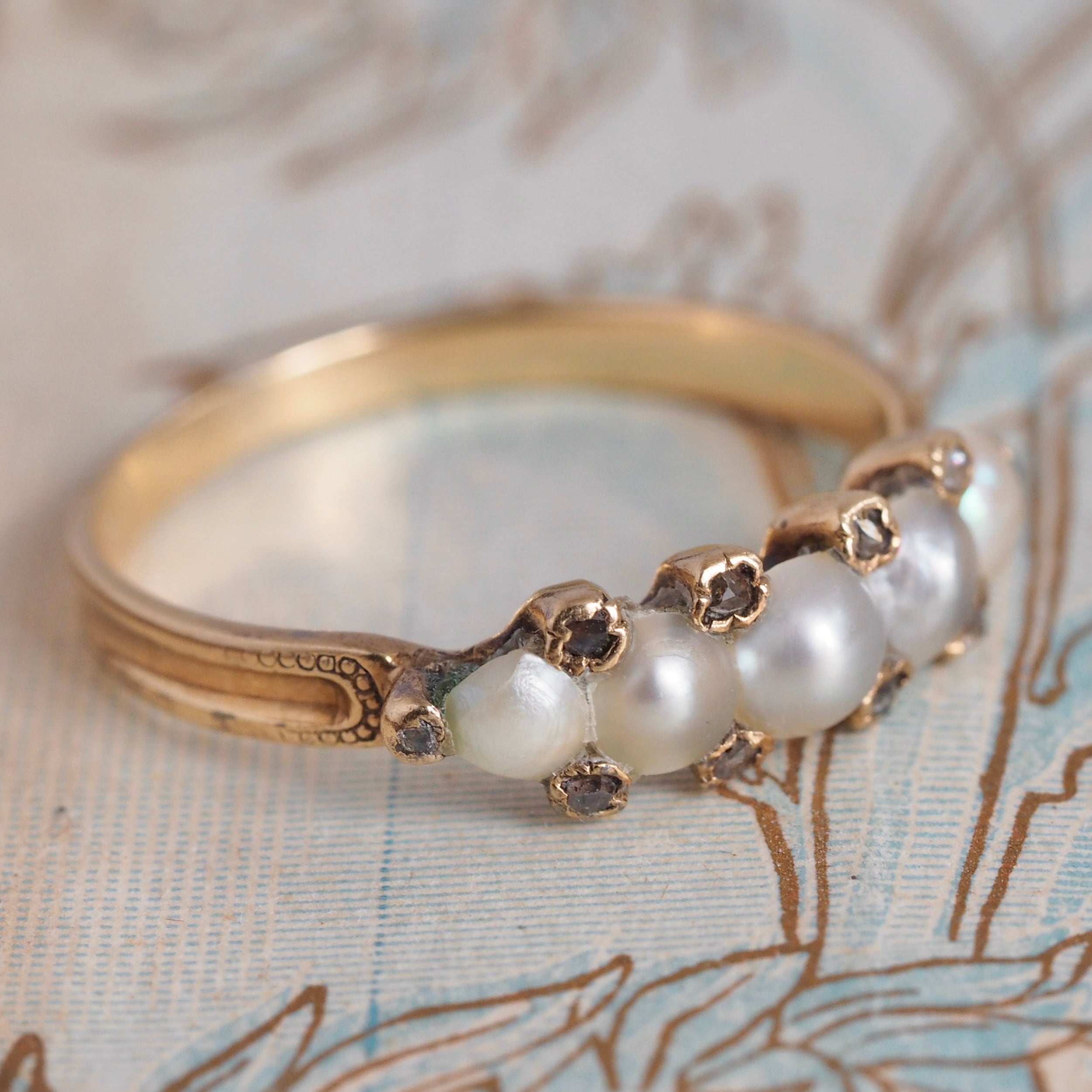 Antique Georgian 14k Gold Pearl and Rose Cut Diamond Ring