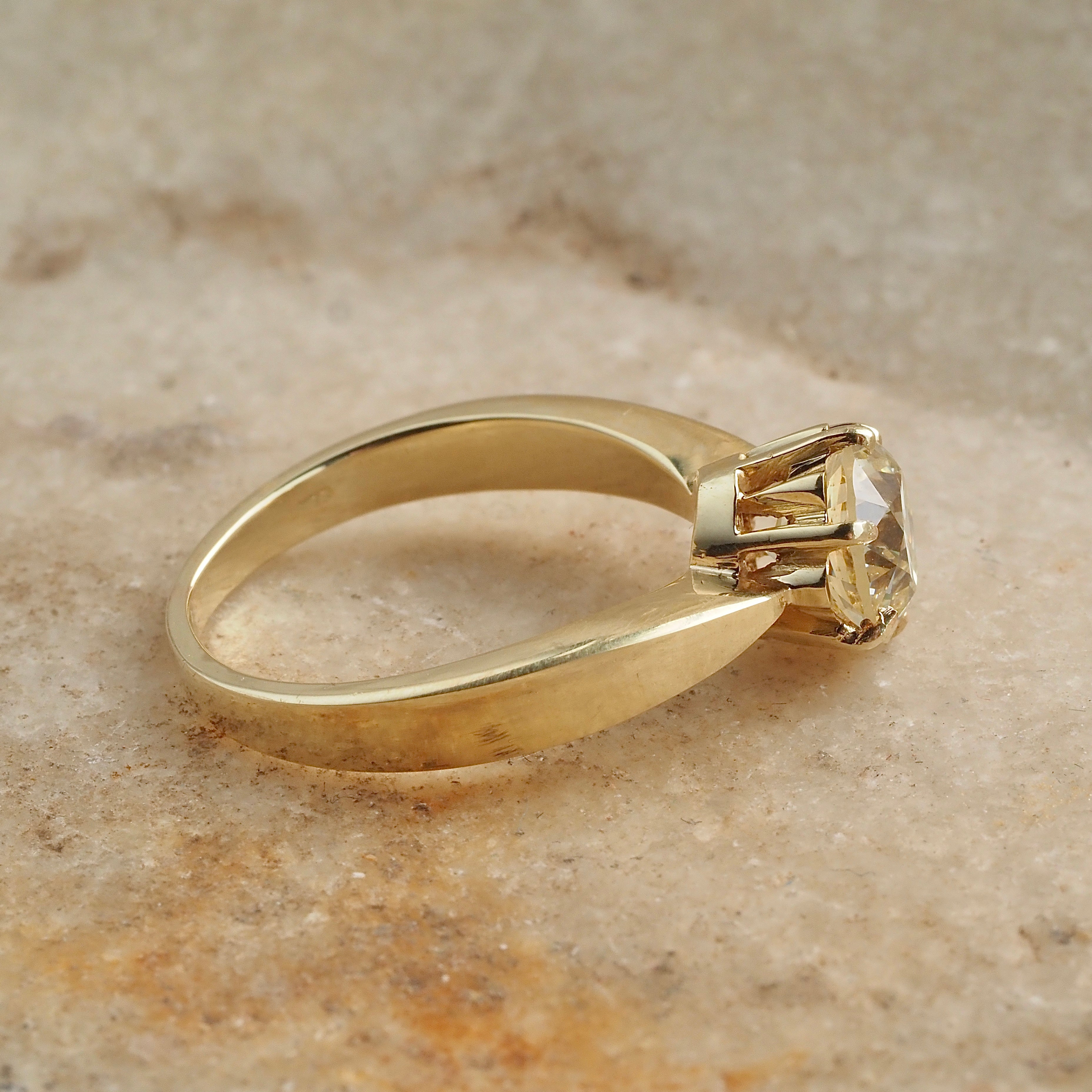 Antique 2.01ct Old European Cut Diamond in Vintage 14k Gold Engagement Ring