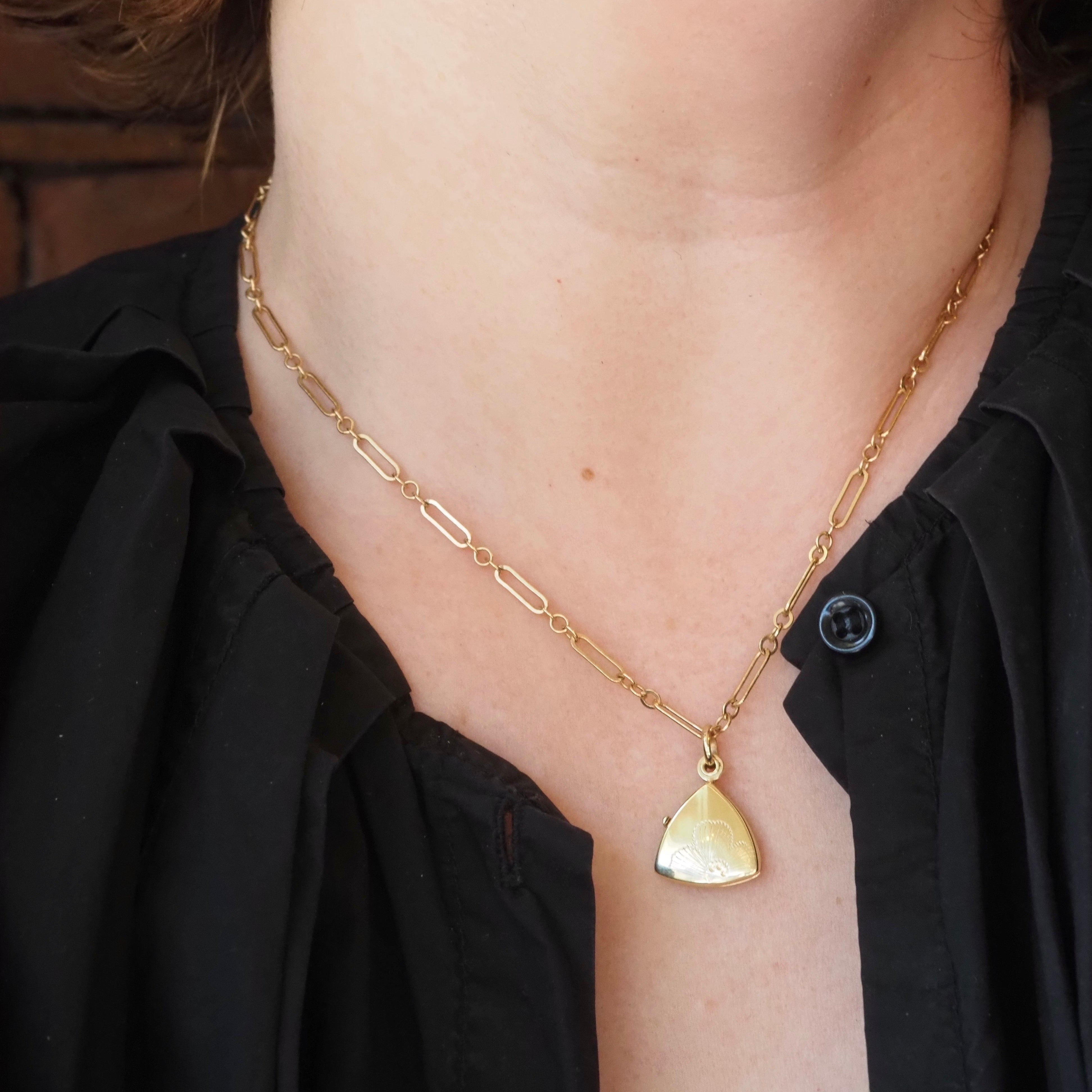 Vintage 14k Gold Floral Slide Locket