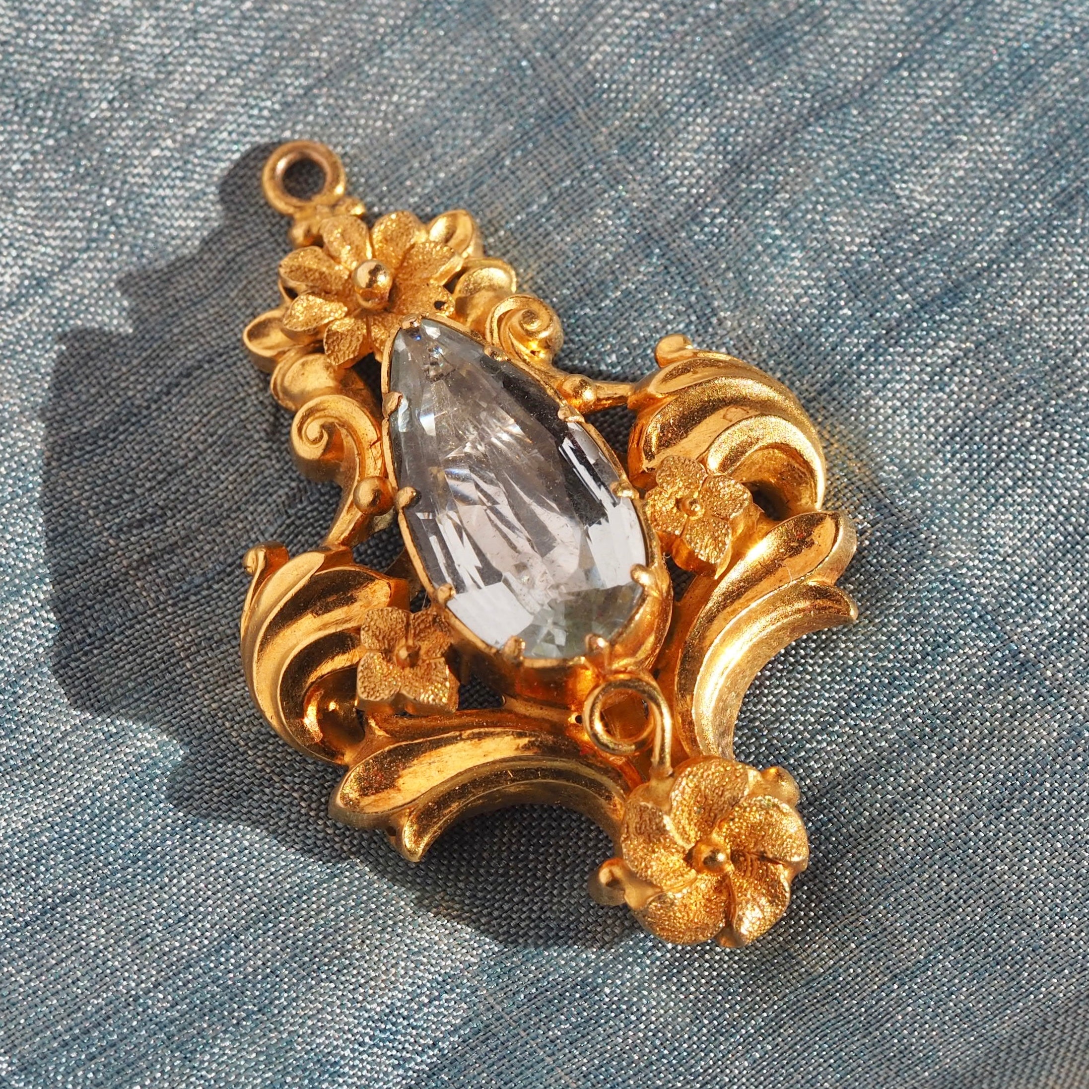 Antique Georgian Regency Style Aquamarine and Topaz Demi-Parure Suite of Gold Earrings and Pendant/Brooch
