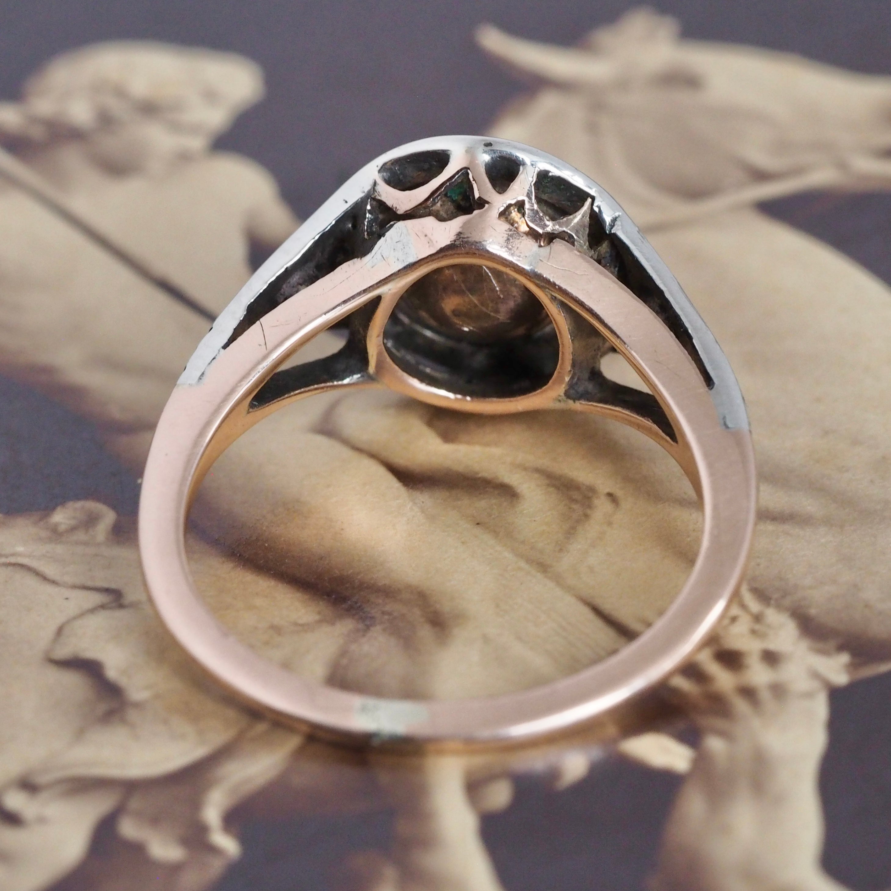 Antique Georgian Gold and Rose Cut Diamond Ring
