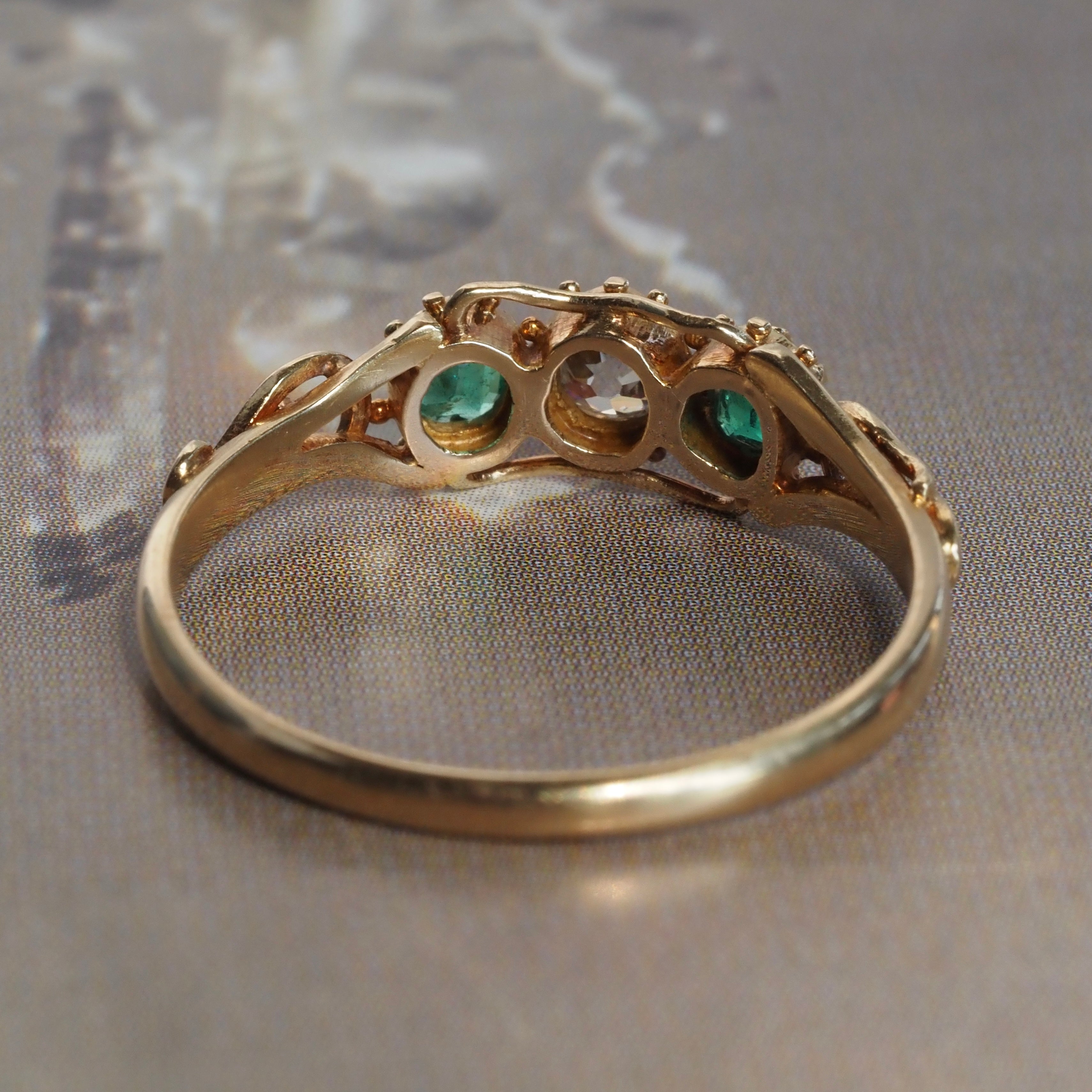 Victorian 18k Gold Emerald and Old Mine Cut Diamond Ring