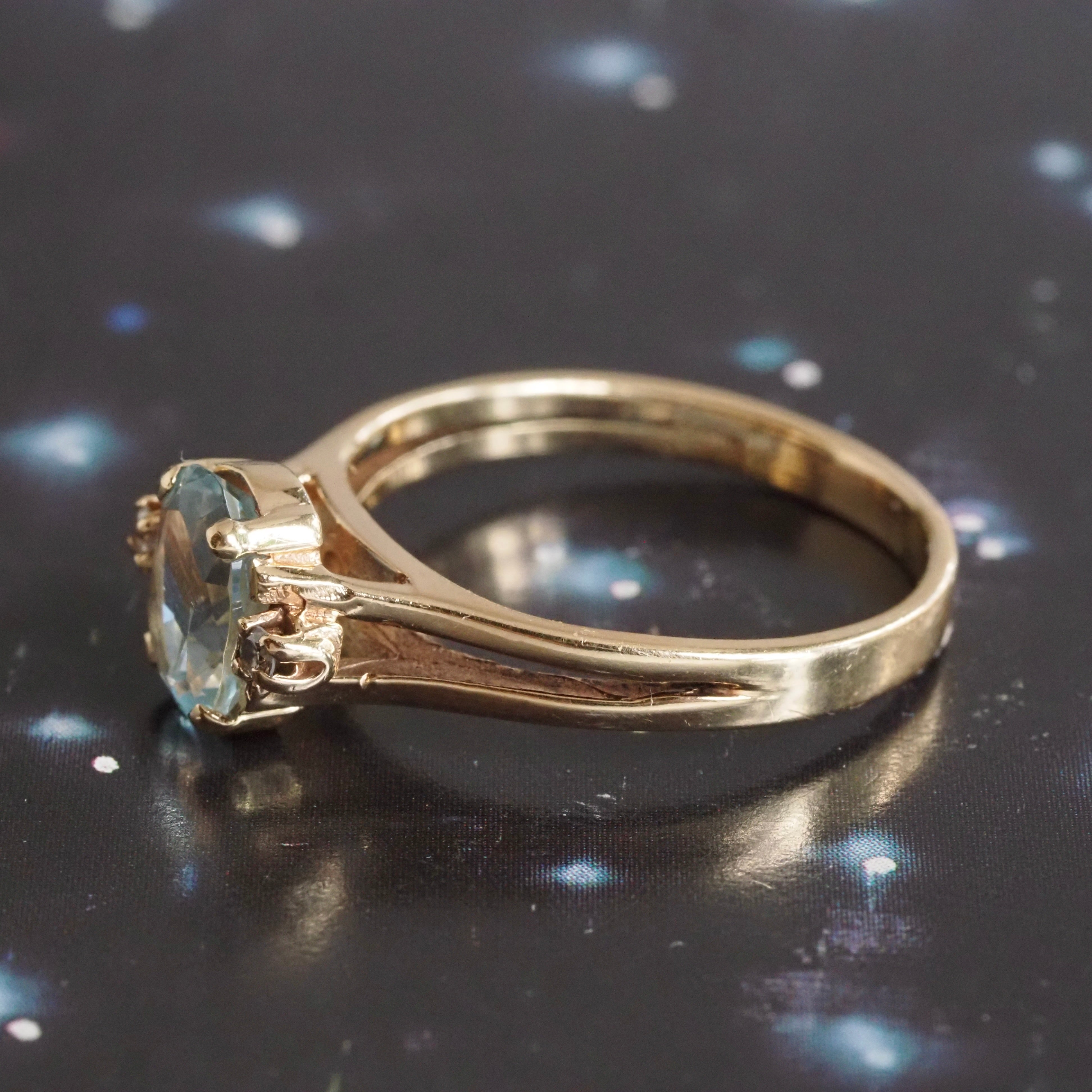 Vintage Aquamarine and Diamond 14k Gold Ring