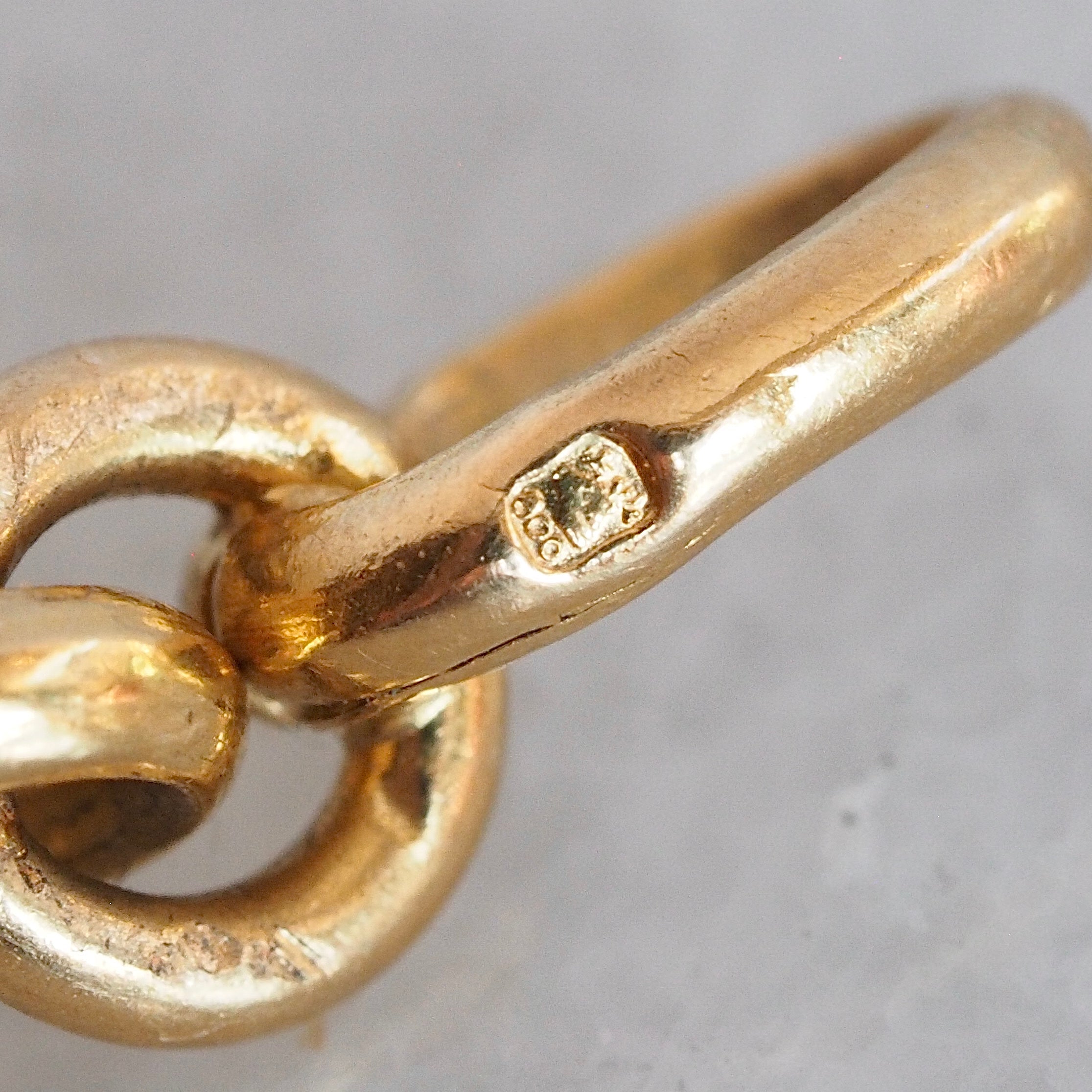 Vintage Portuguese 19k Gold Ridged 8" Chain Bracelet
