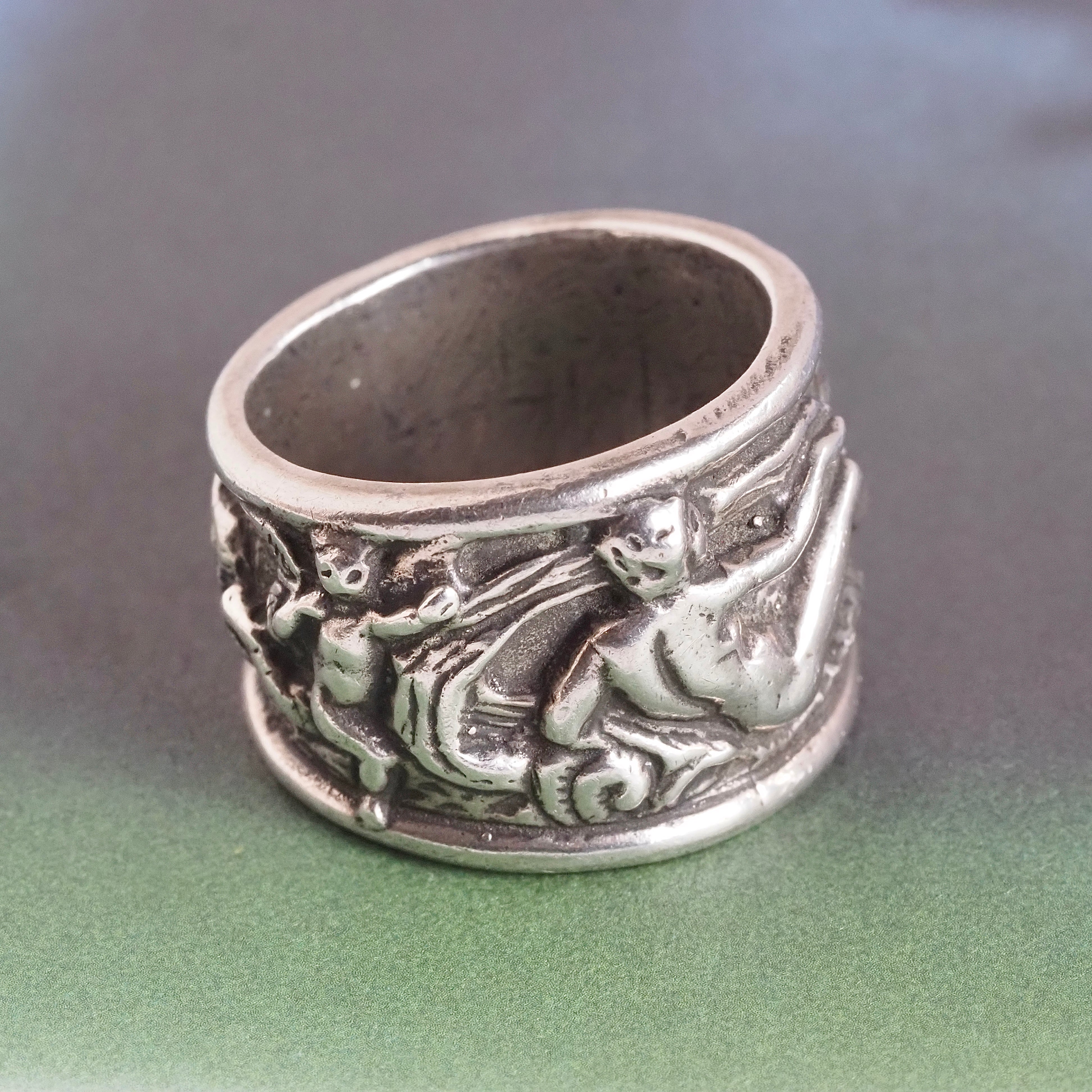 Vintage Sterling Silver Figurative Frieze Band