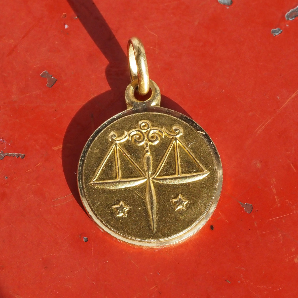 Vintage Italian Libra 18k Gold Zodiac Charm