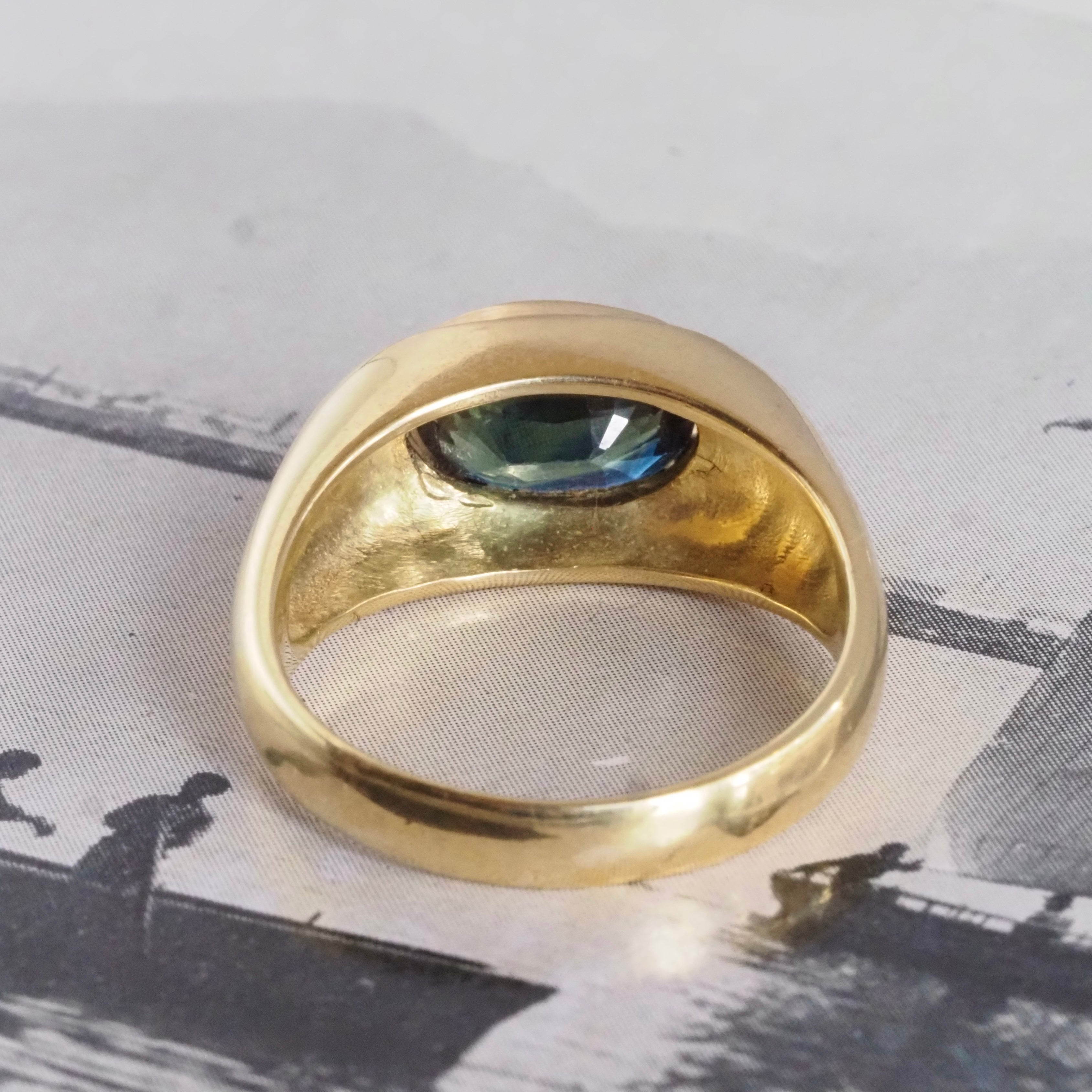 Vintage Natural Sapphire 18k Gold Signet Ring