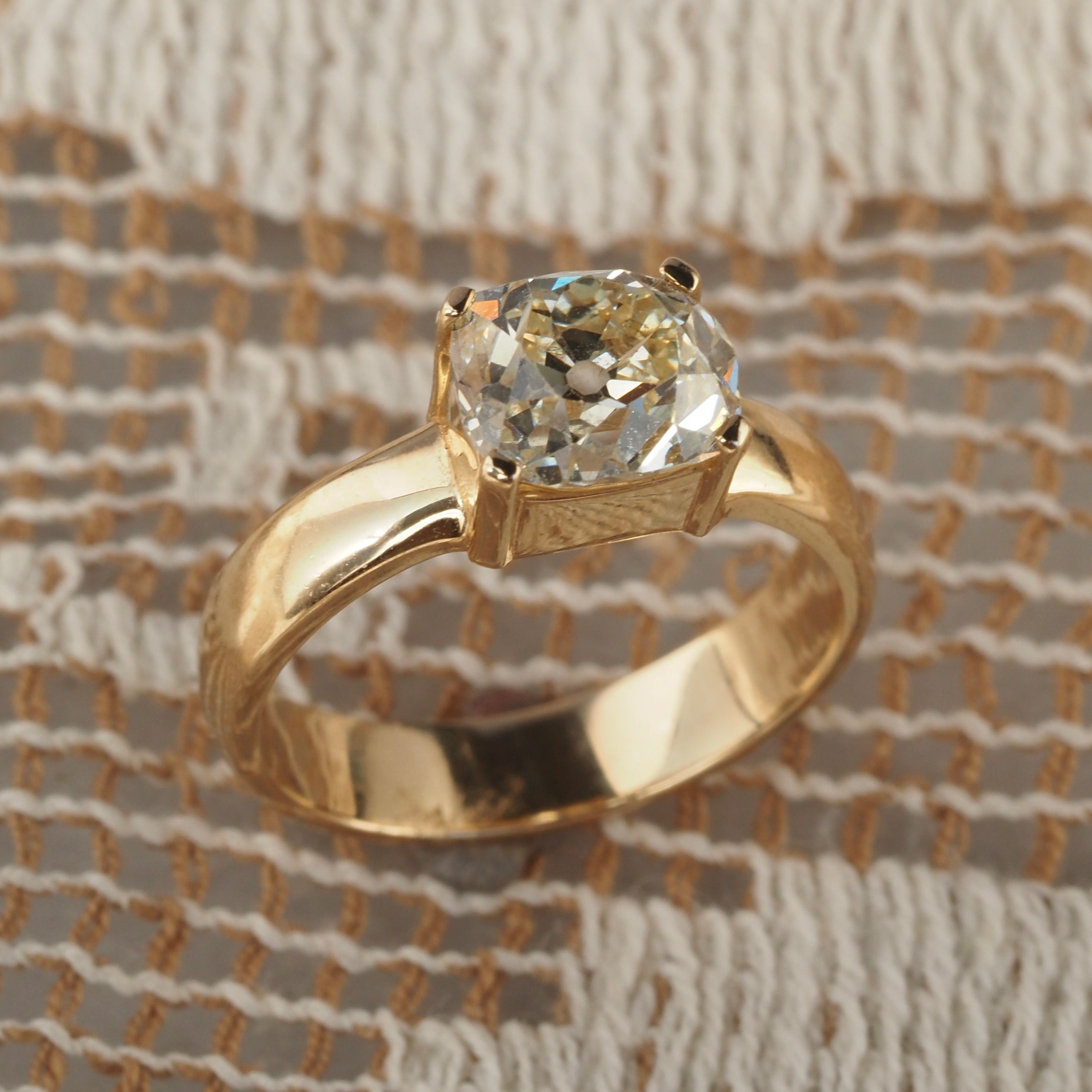 Antique 2ct Old Mine Cut Cushion Diamond in 14k Gold Engagement Ring