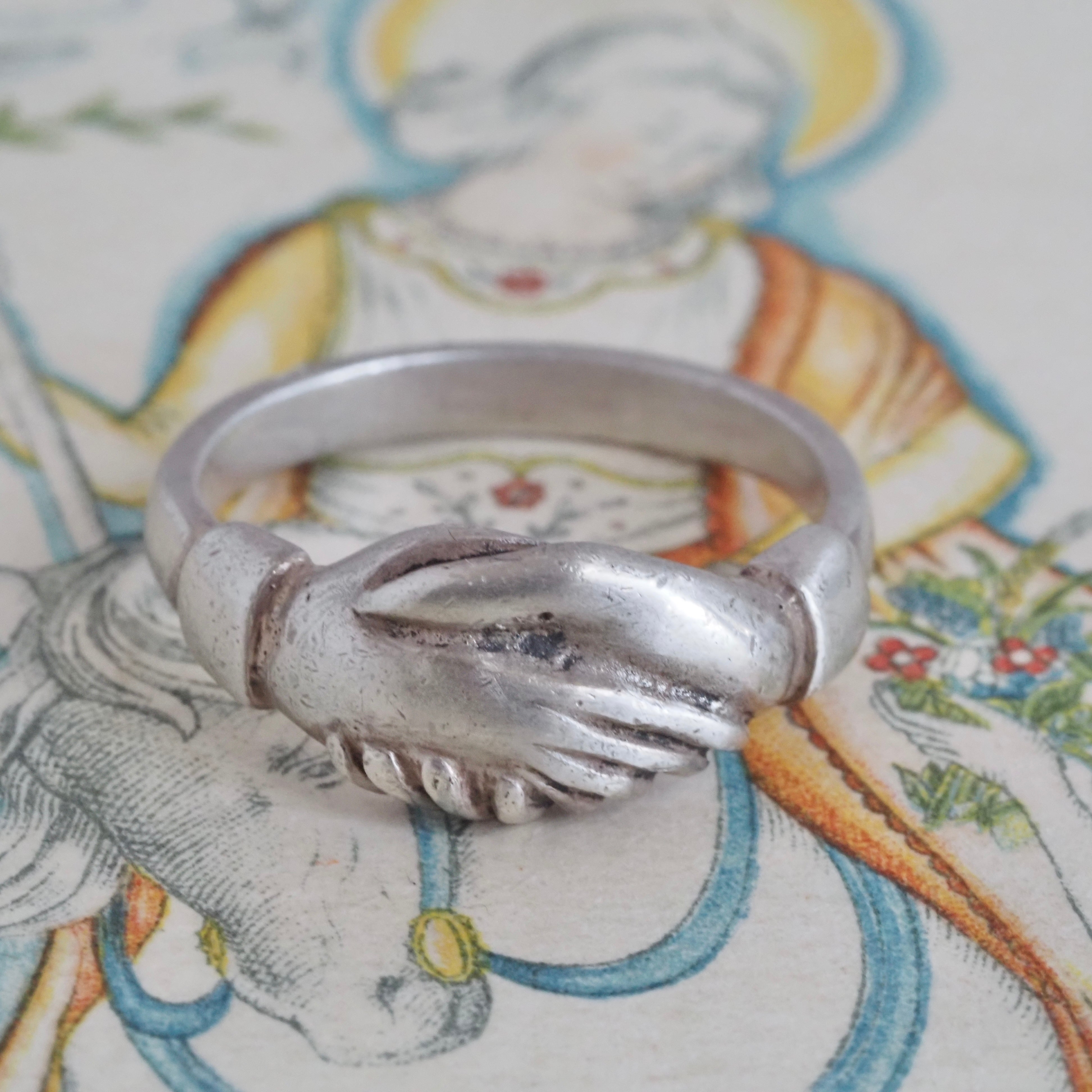 Vintage Sterling Silver Fede Ring