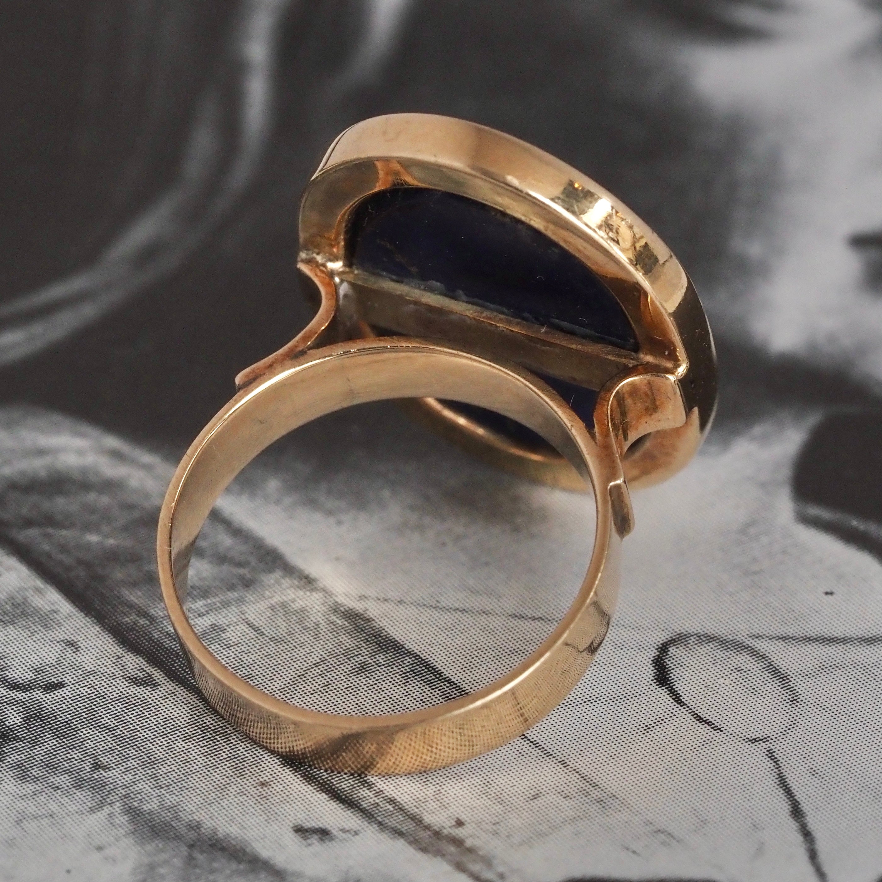 Vintage Modernist Lapis Inlay 14k Gold Ring