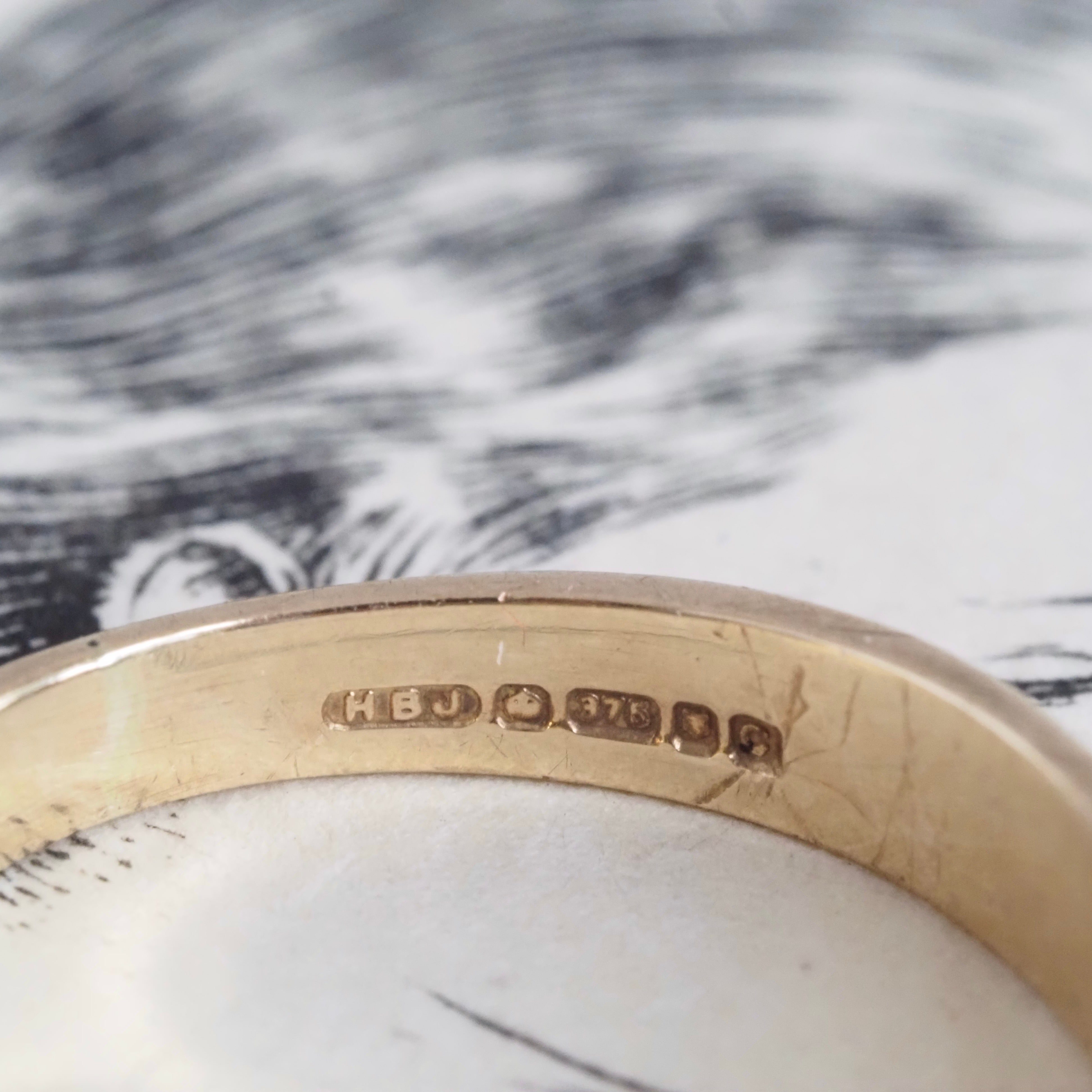 Antique c. 1938 English “Dearest” Acrostic 10k Gold Ring