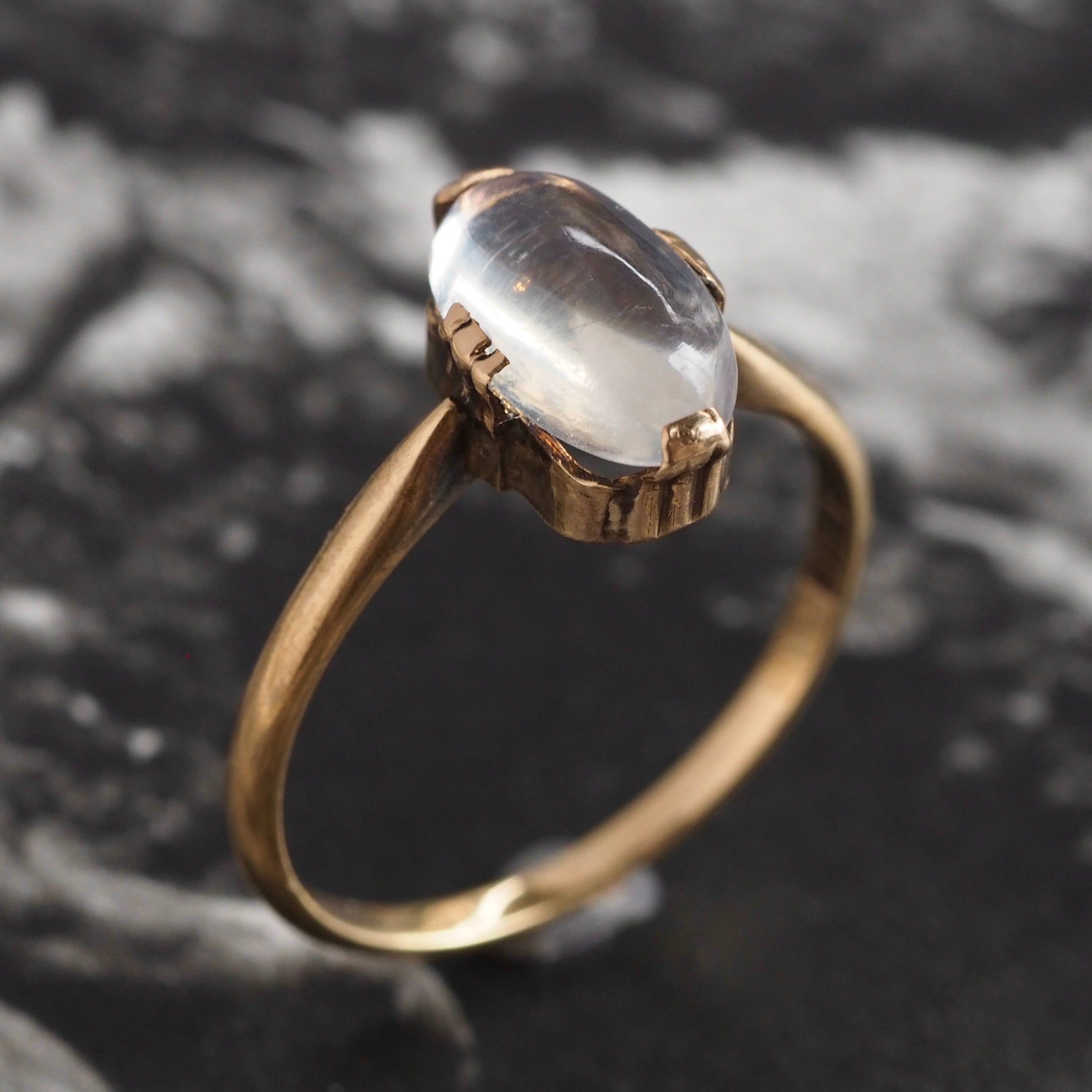 Antique 14k Gold Moonstone Ring