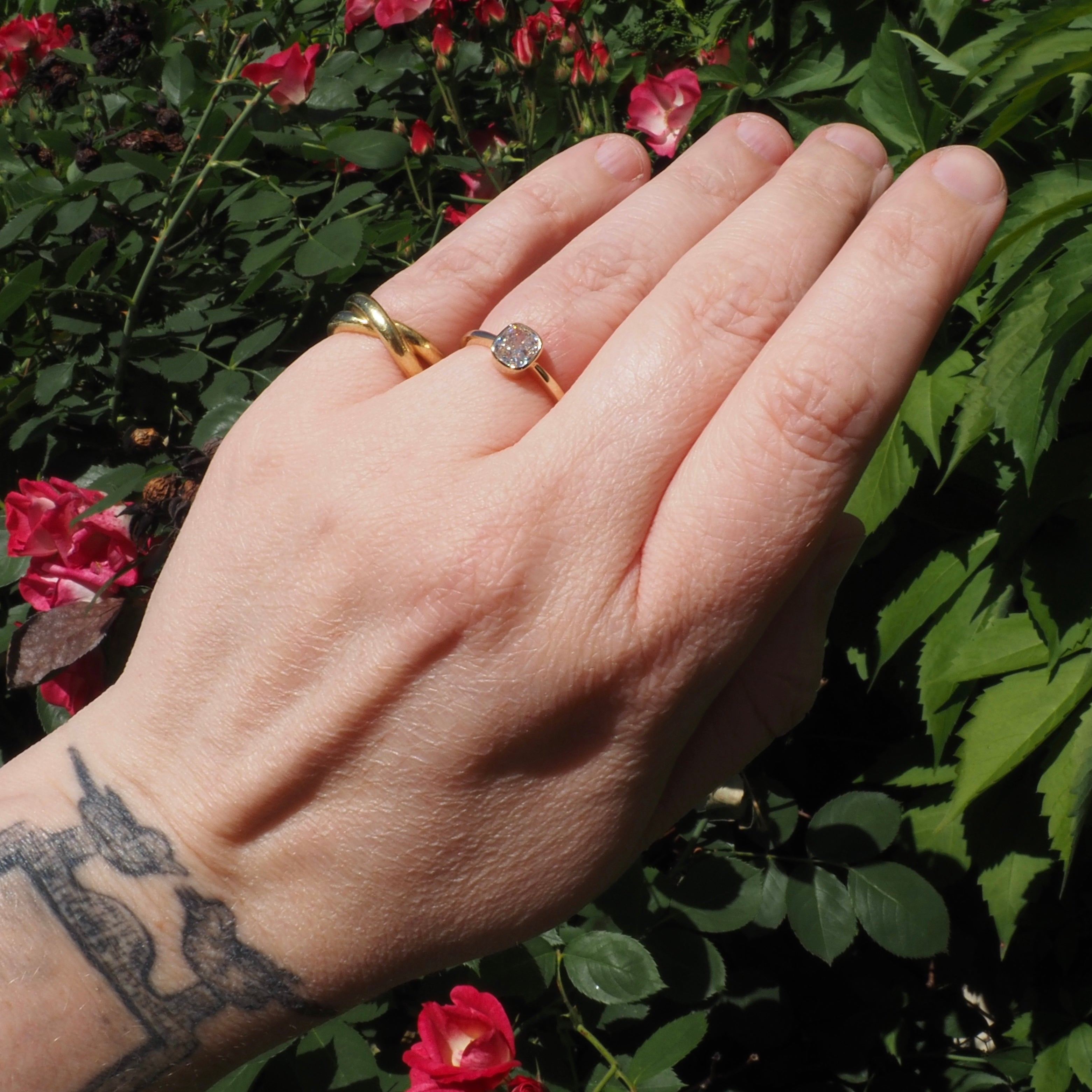 Vintage Tiffany by Paloma Picasso 18k Gold Crossover Double Band