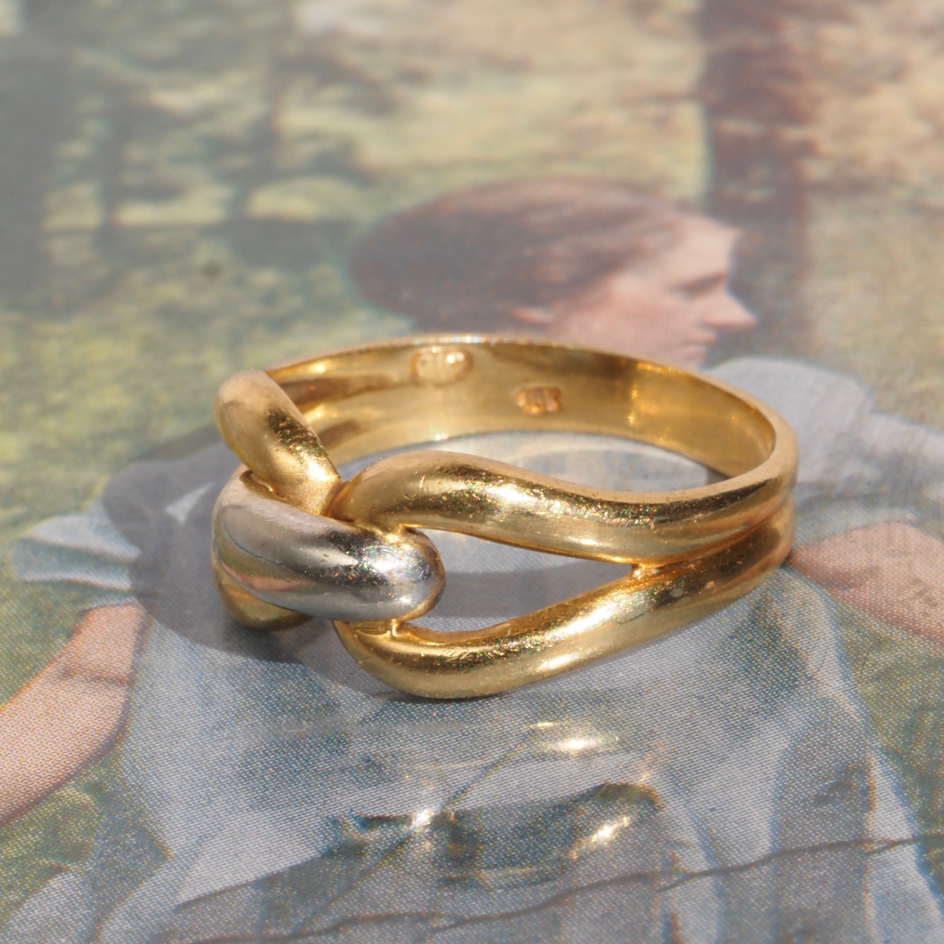 Vintage Knot 18k White & Yellow Gold Ring