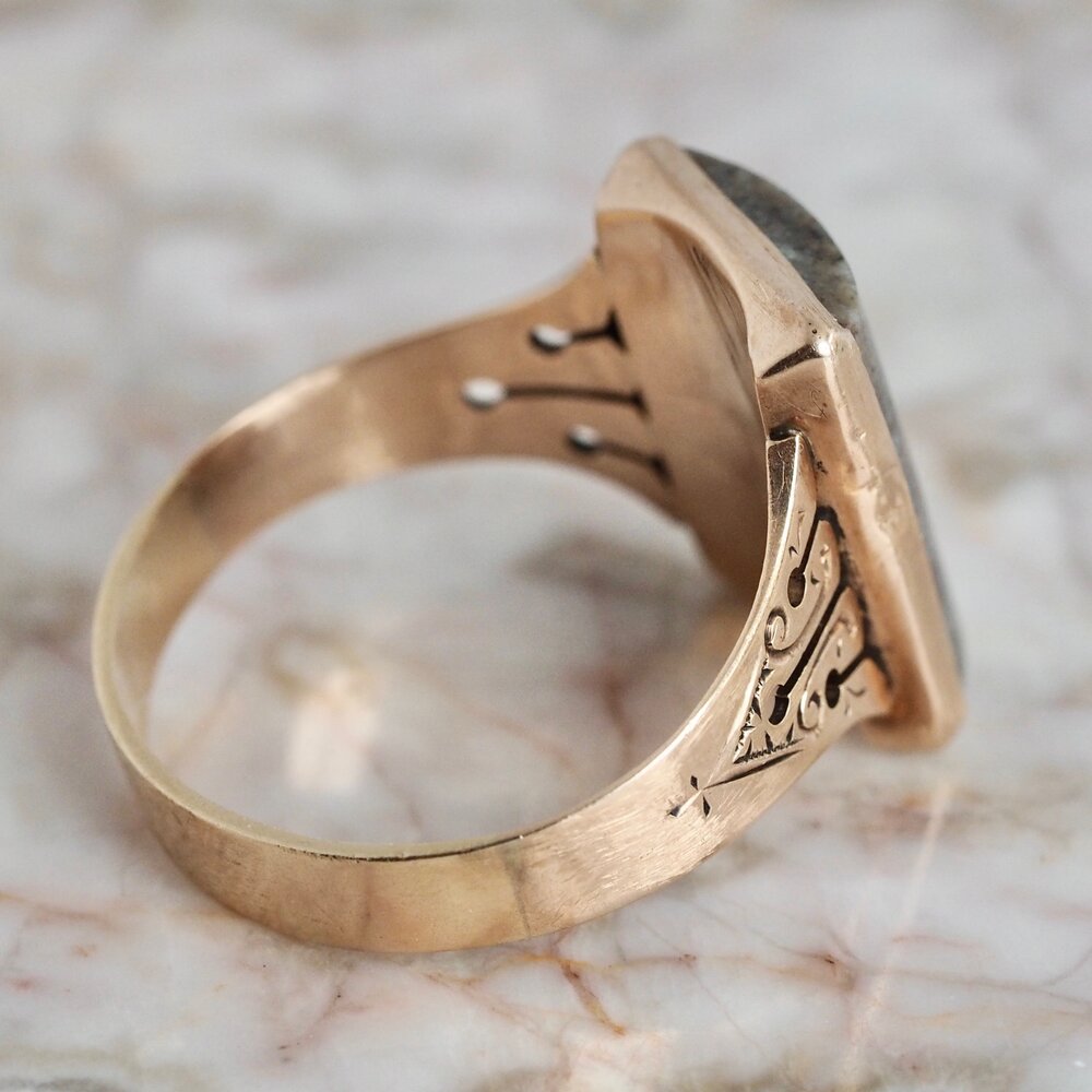 Antique Victorian 14k Barrel Cut Granite Ring