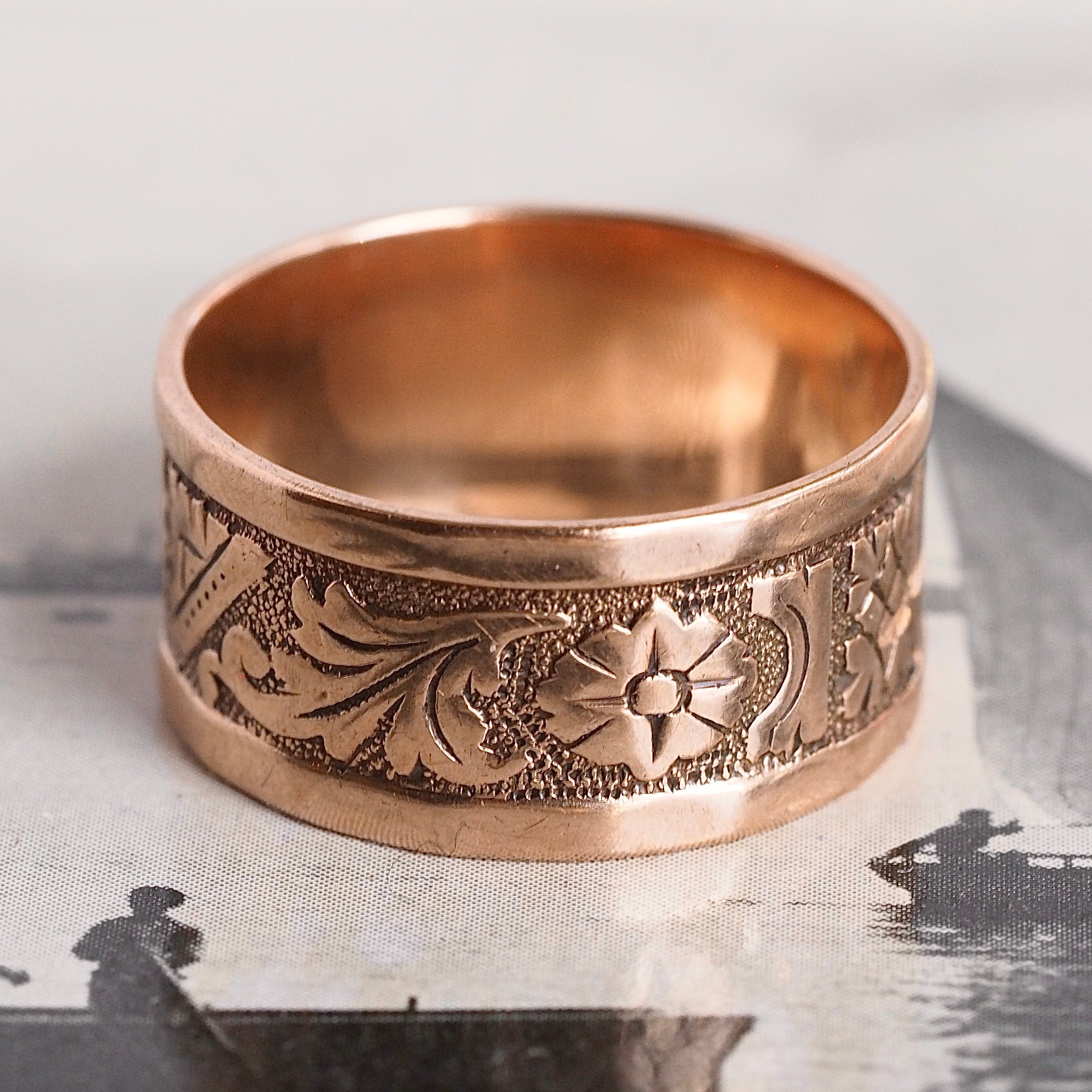 Antique Victorian 10k Gold Floral Cigar Band