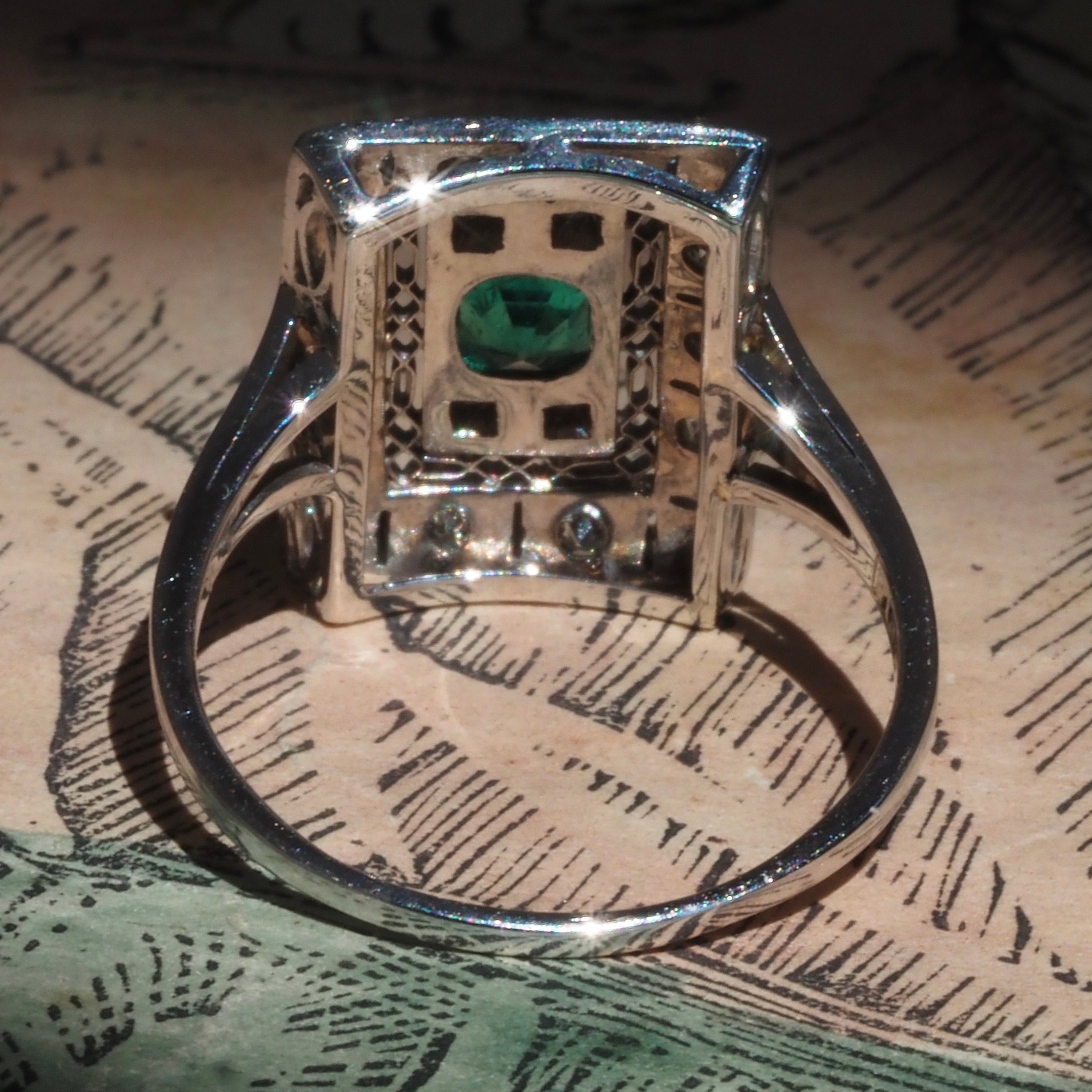 Antique Art Deco Emerald and Diamond 14K White Gold Ring