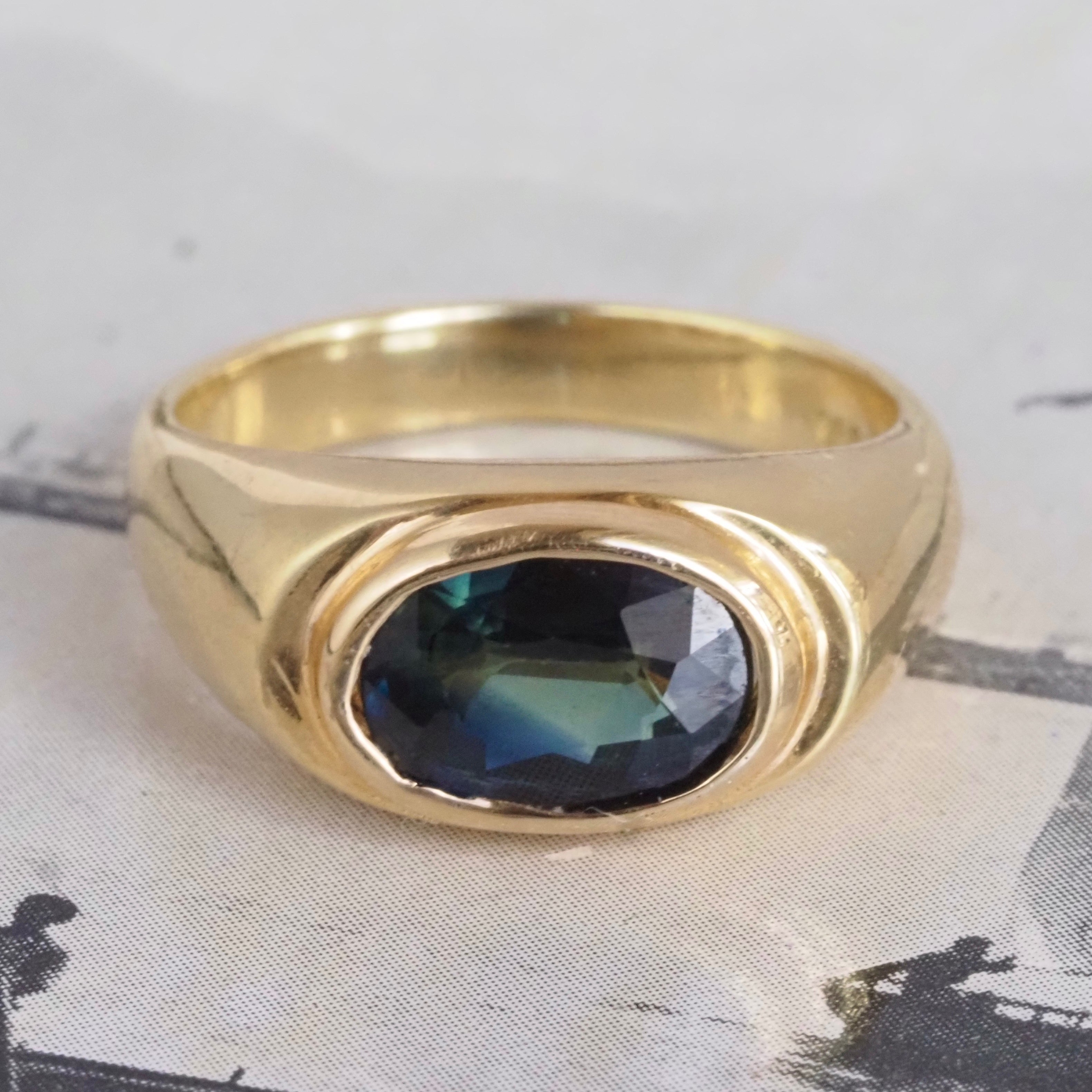 Vintage Natural Sapphire 18k Gold Signet Ring
